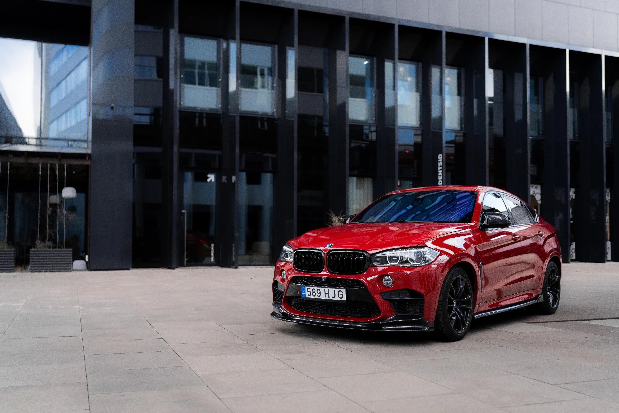 BMW X6M (589HJG) 1