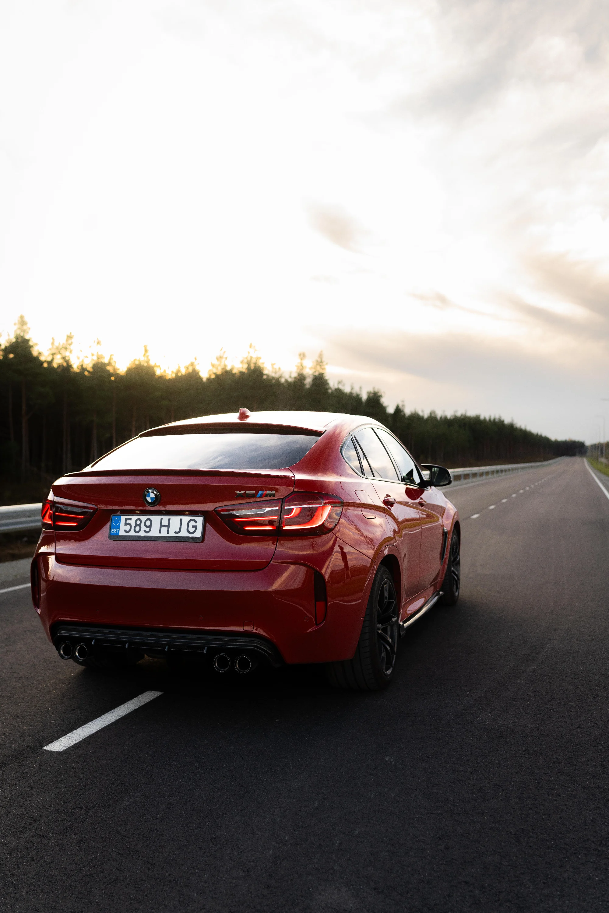 BMW X6M (589HJG) 17