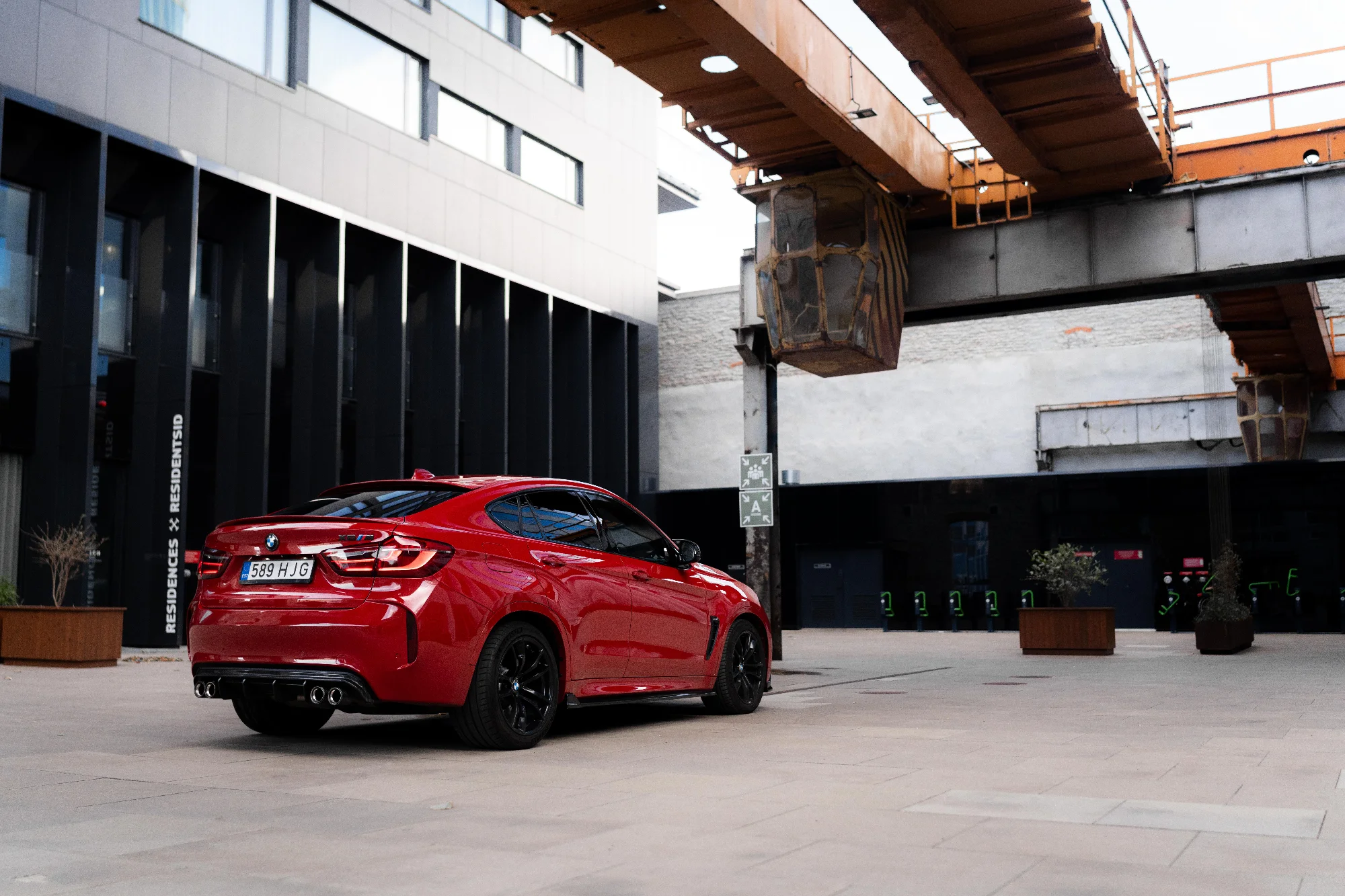 BMW X6M (589HJG) 8