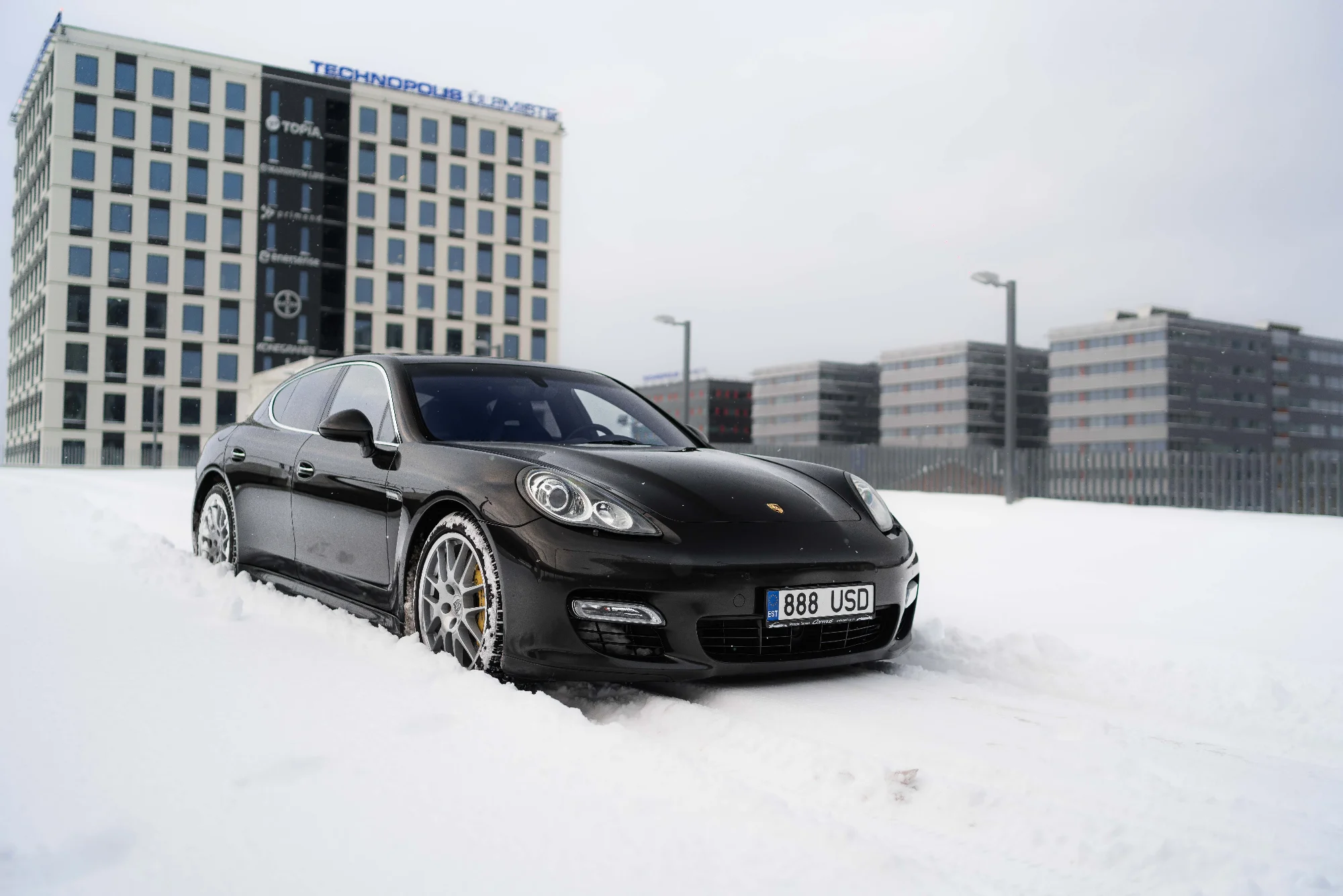 Porsche Panamera (888USD) 1