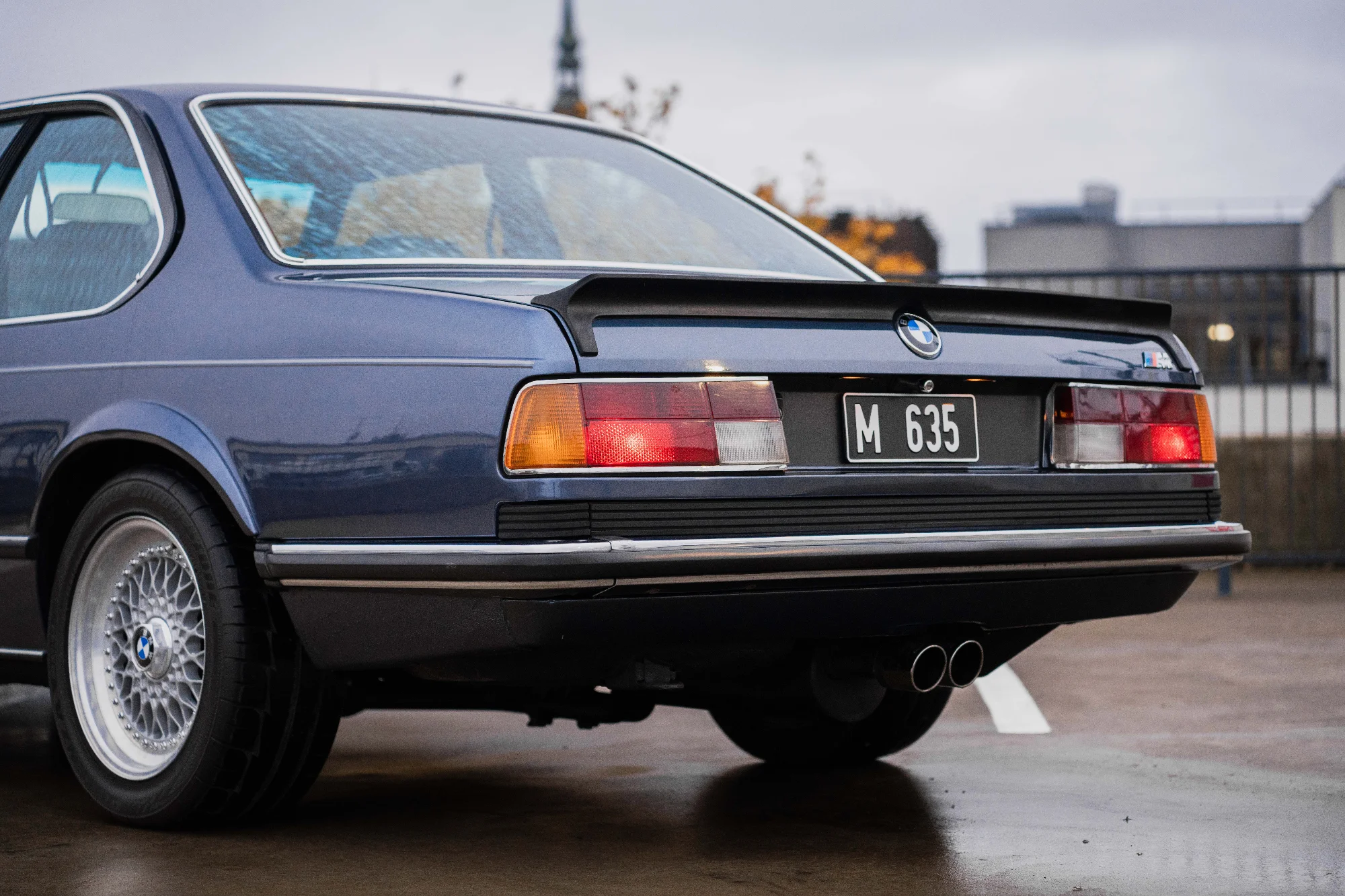 BMW 635CSI (M635) 10