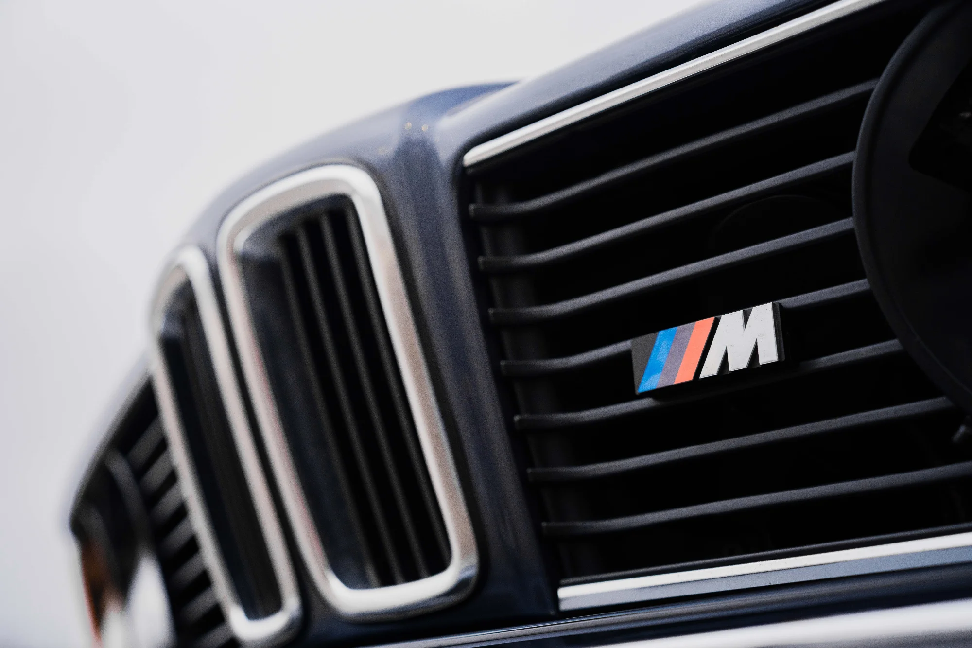 BMW 635CSI (M635) 6