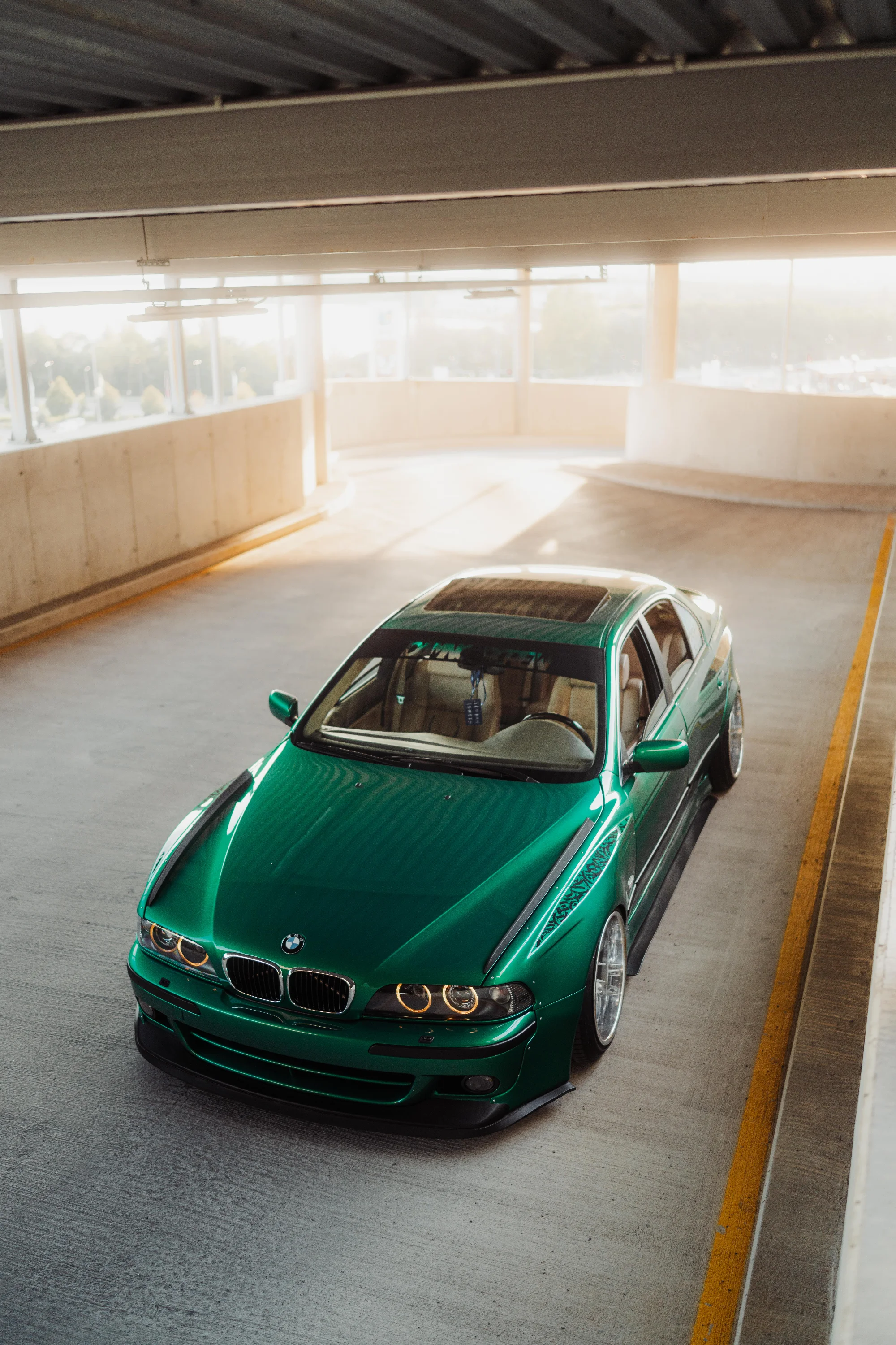 Stanced E39 (653BBL) 1