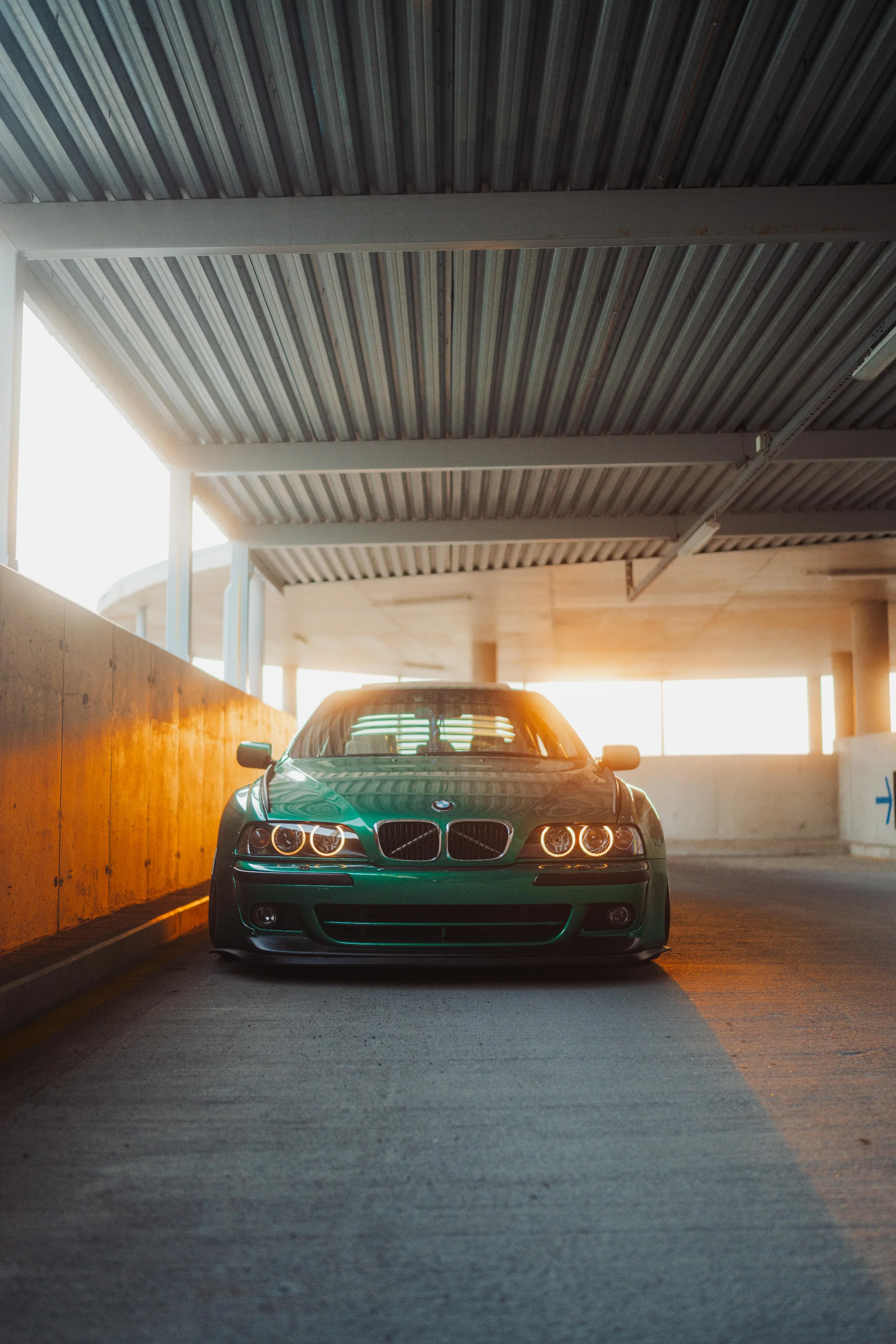 Stanced E39 (653BBL) 8