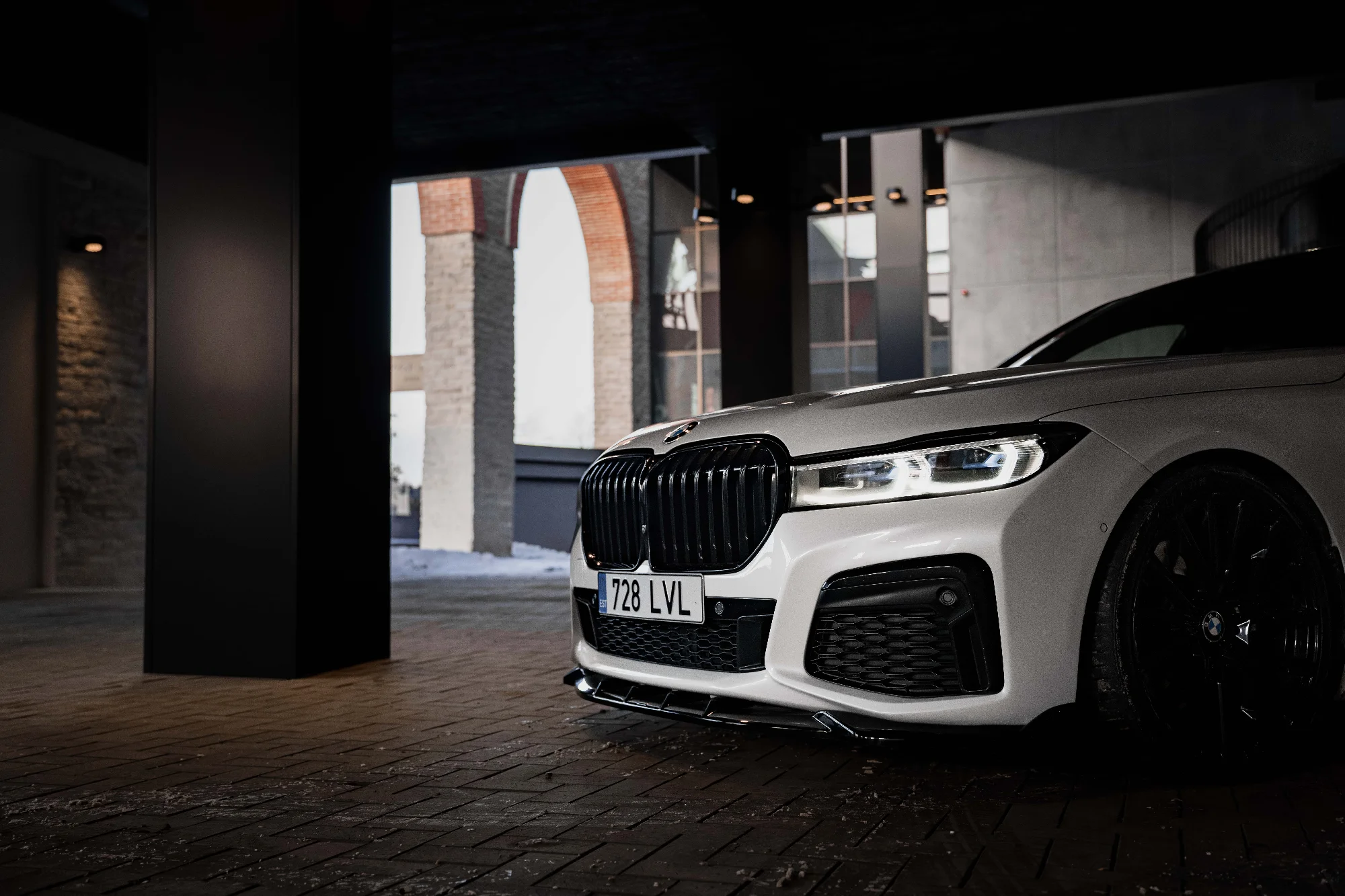 BMW V12 (728LVL) 10