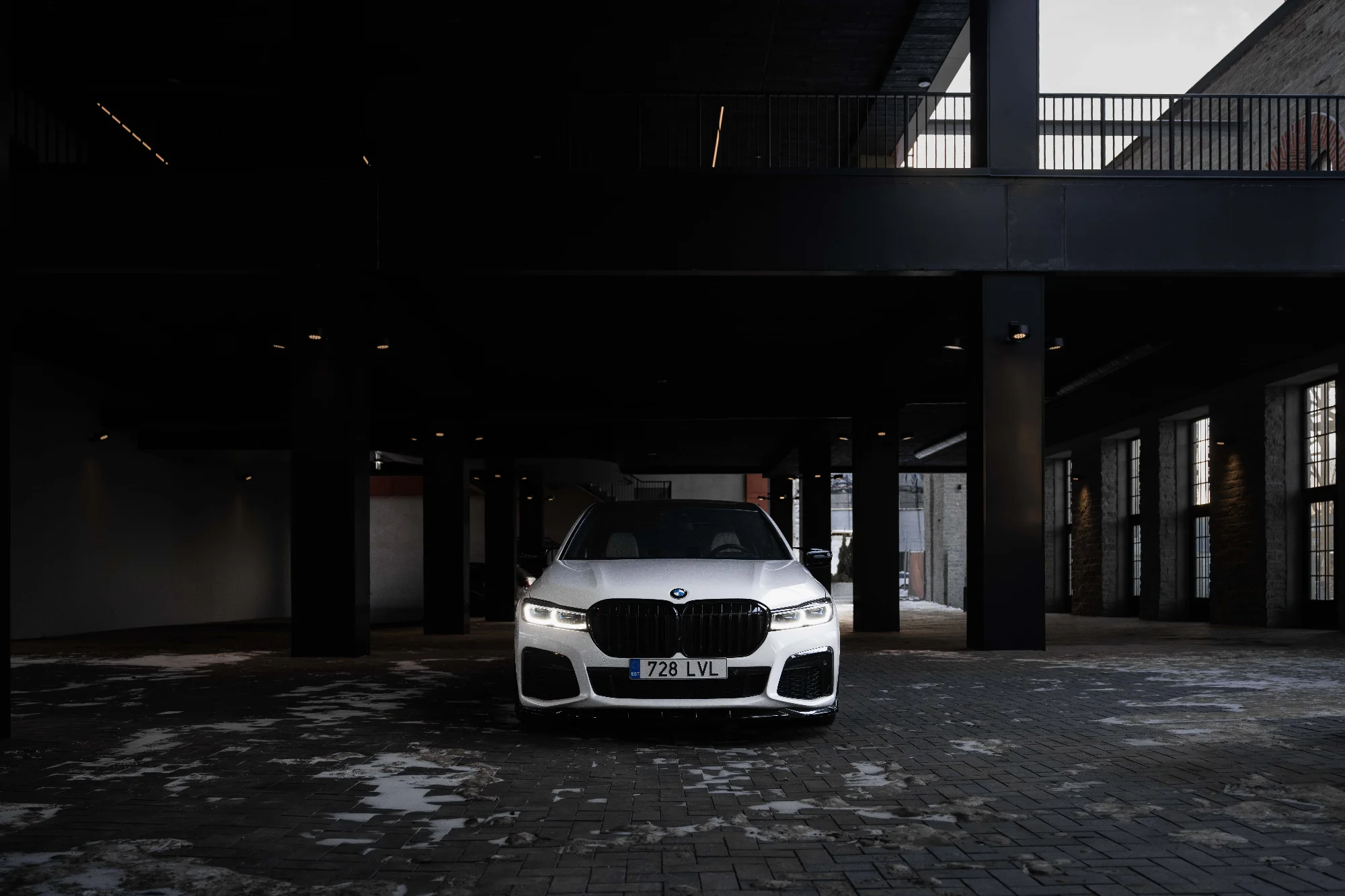 BMW V12 (728LVL) 5