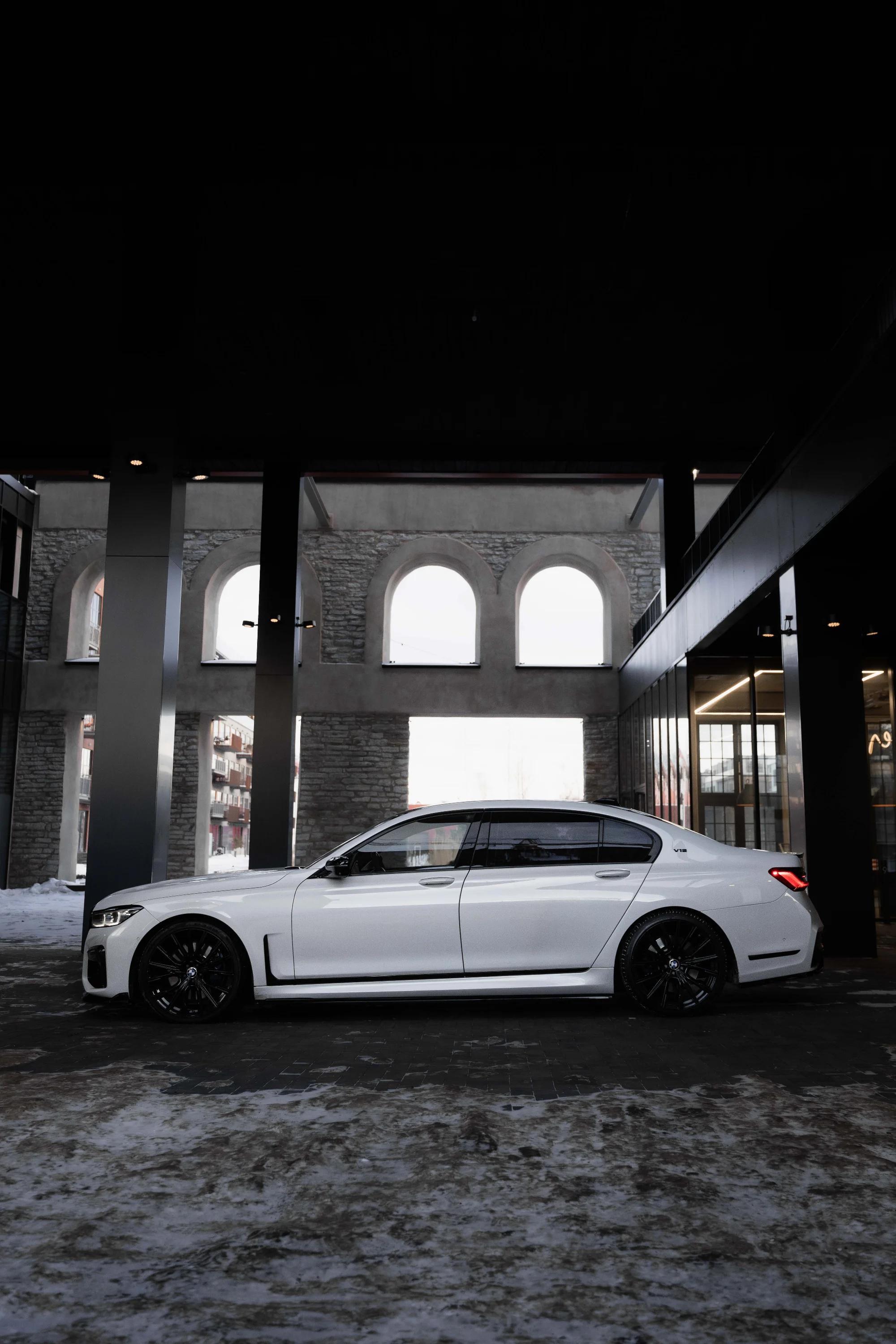 BMW V12 (728LVL) 7