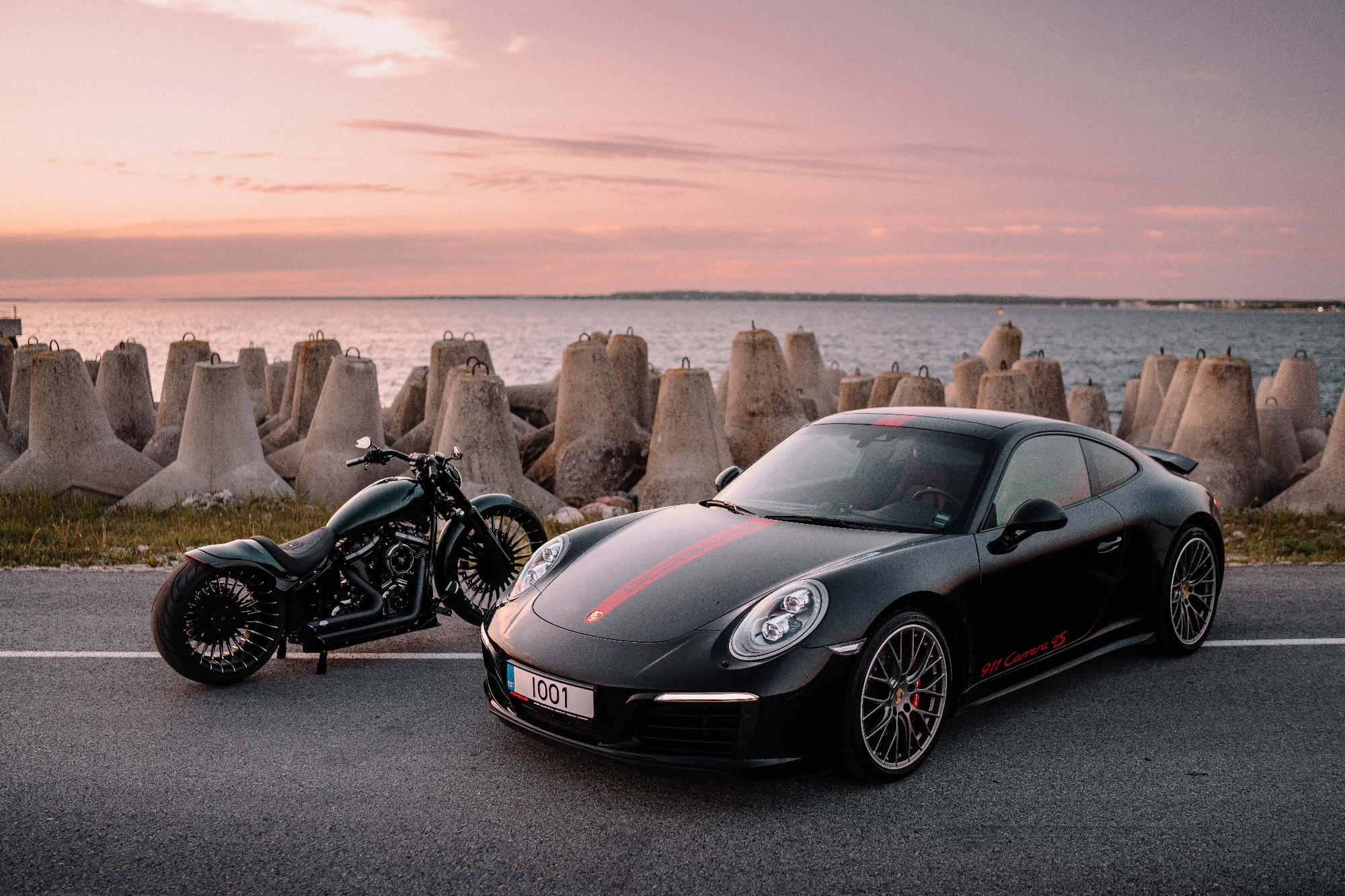 Porsche 911 X HarleyDavidson 4