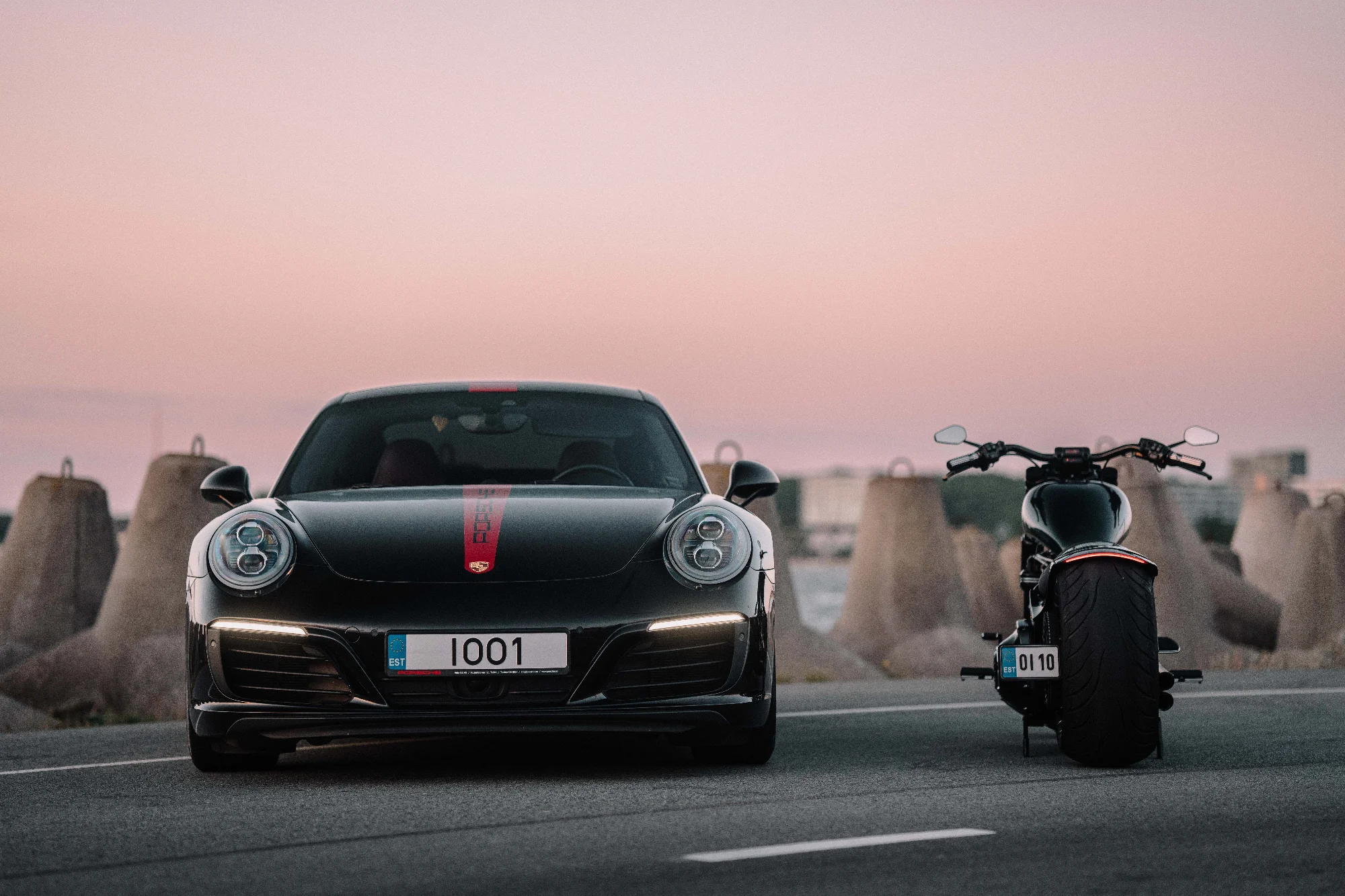 Porsche 911 X HarleyDavidson 7