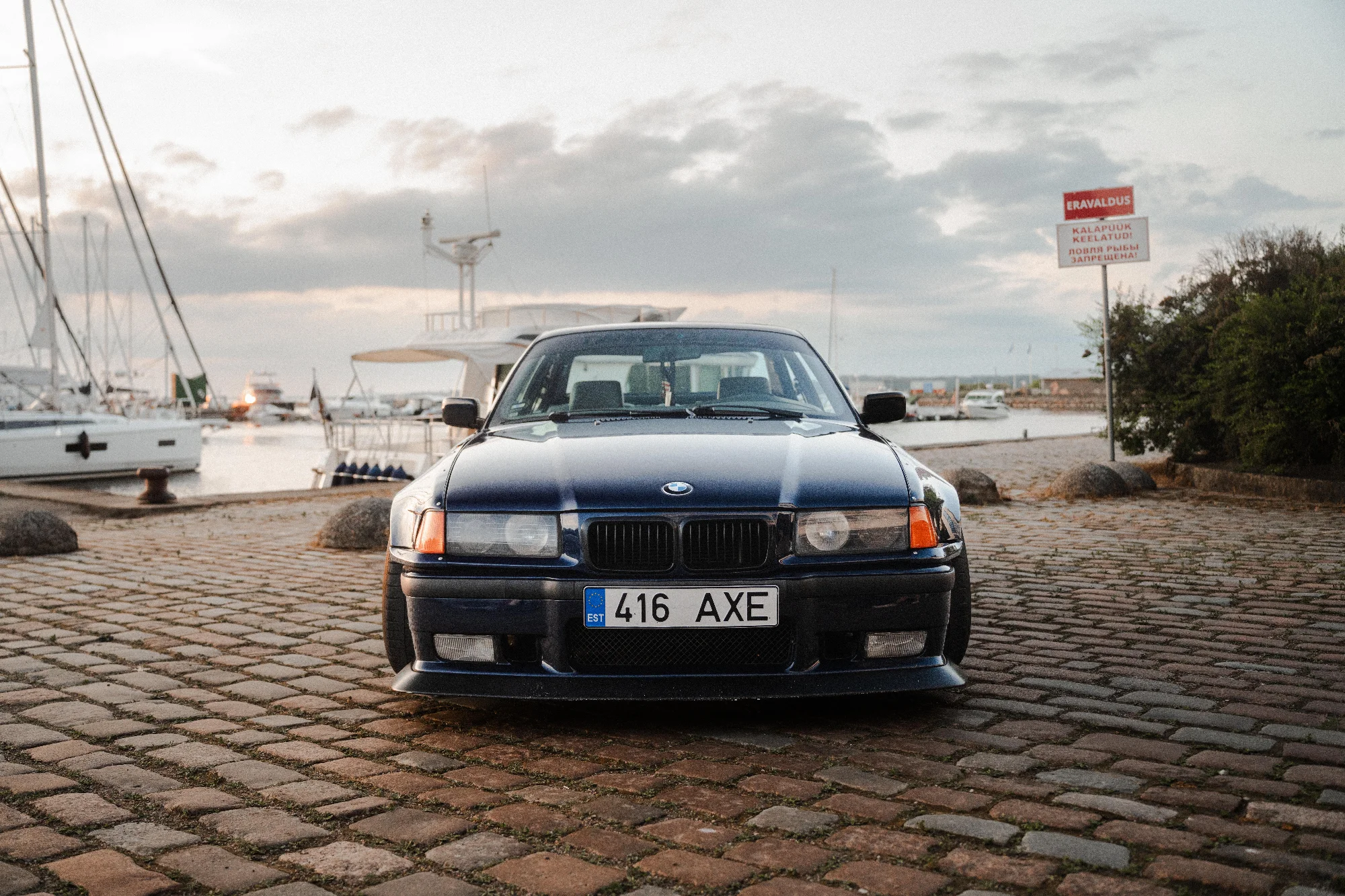 Stanced e36 (@janmrks) 3