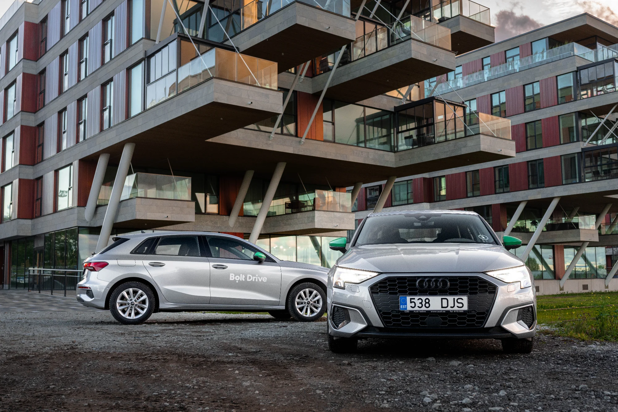Bolt Drive 2xAudi 5