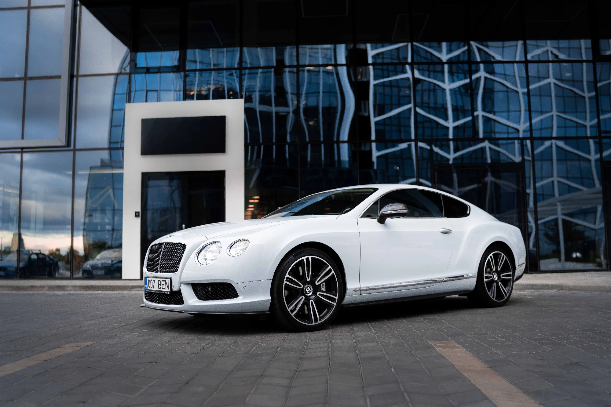 BENTLEY CONTINENTAL (007BEN) 2