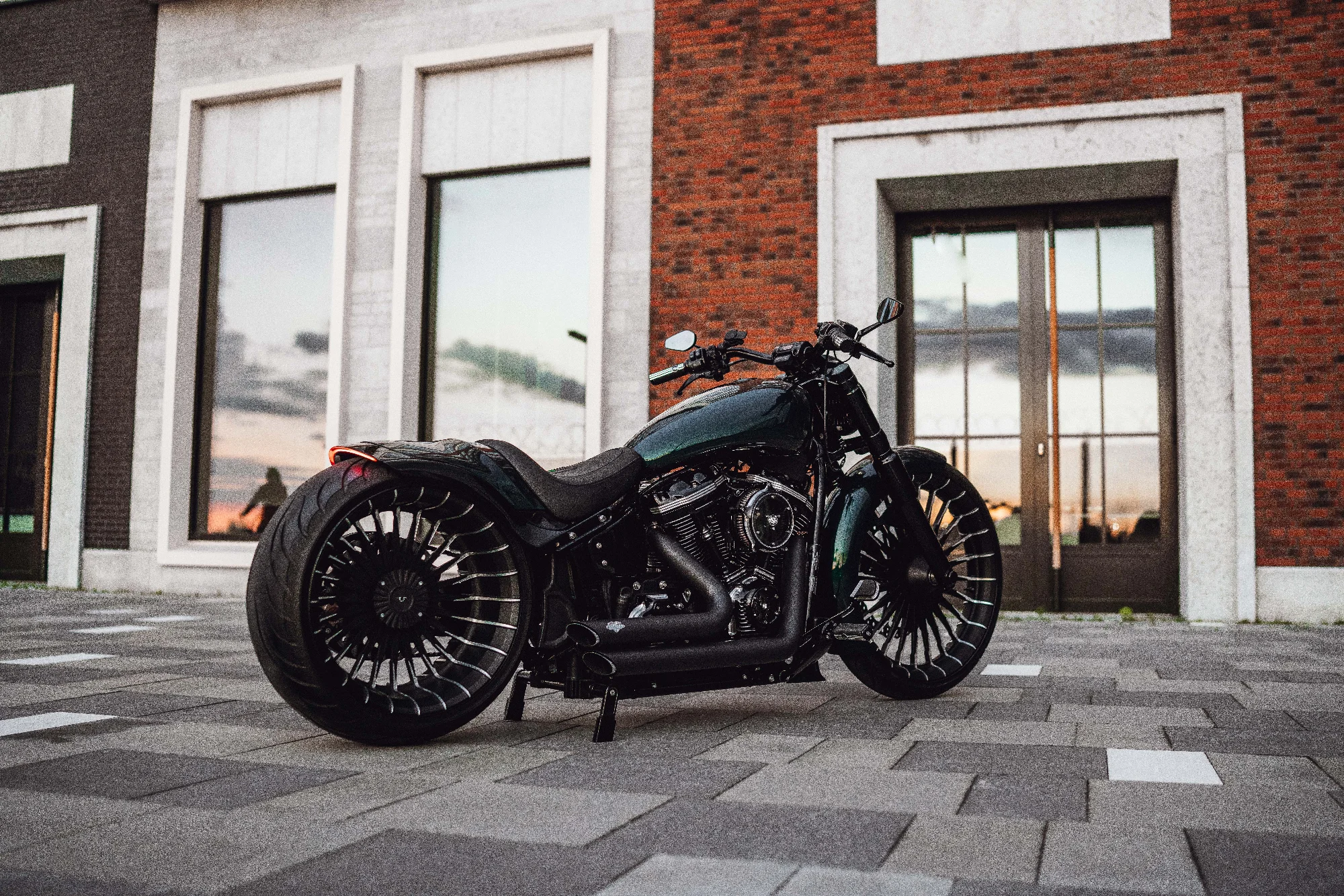 Custom HarleyDavidson 2022 10