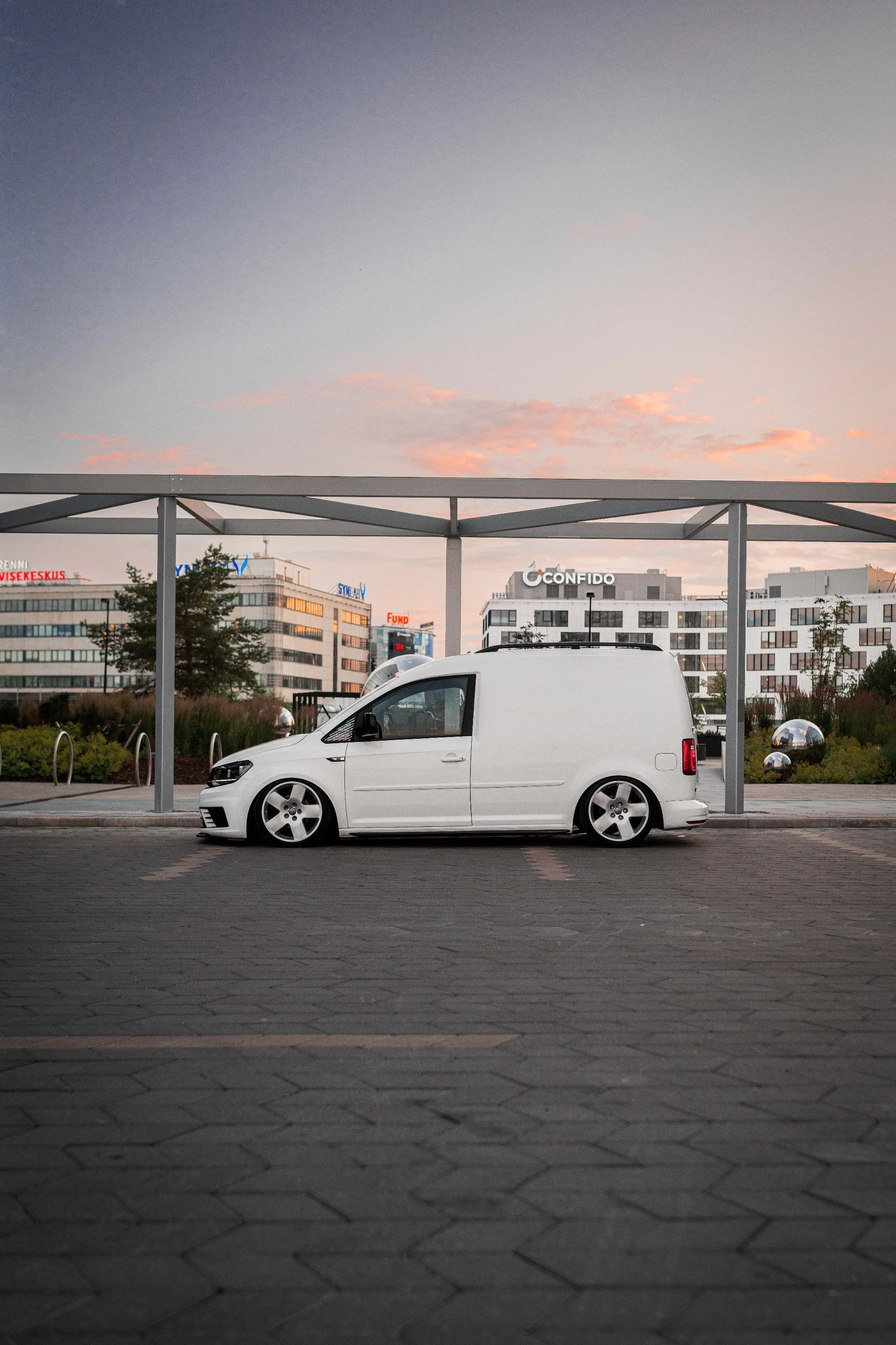 Stanced VW Caddy (@sugar.daddy.caddy) 5