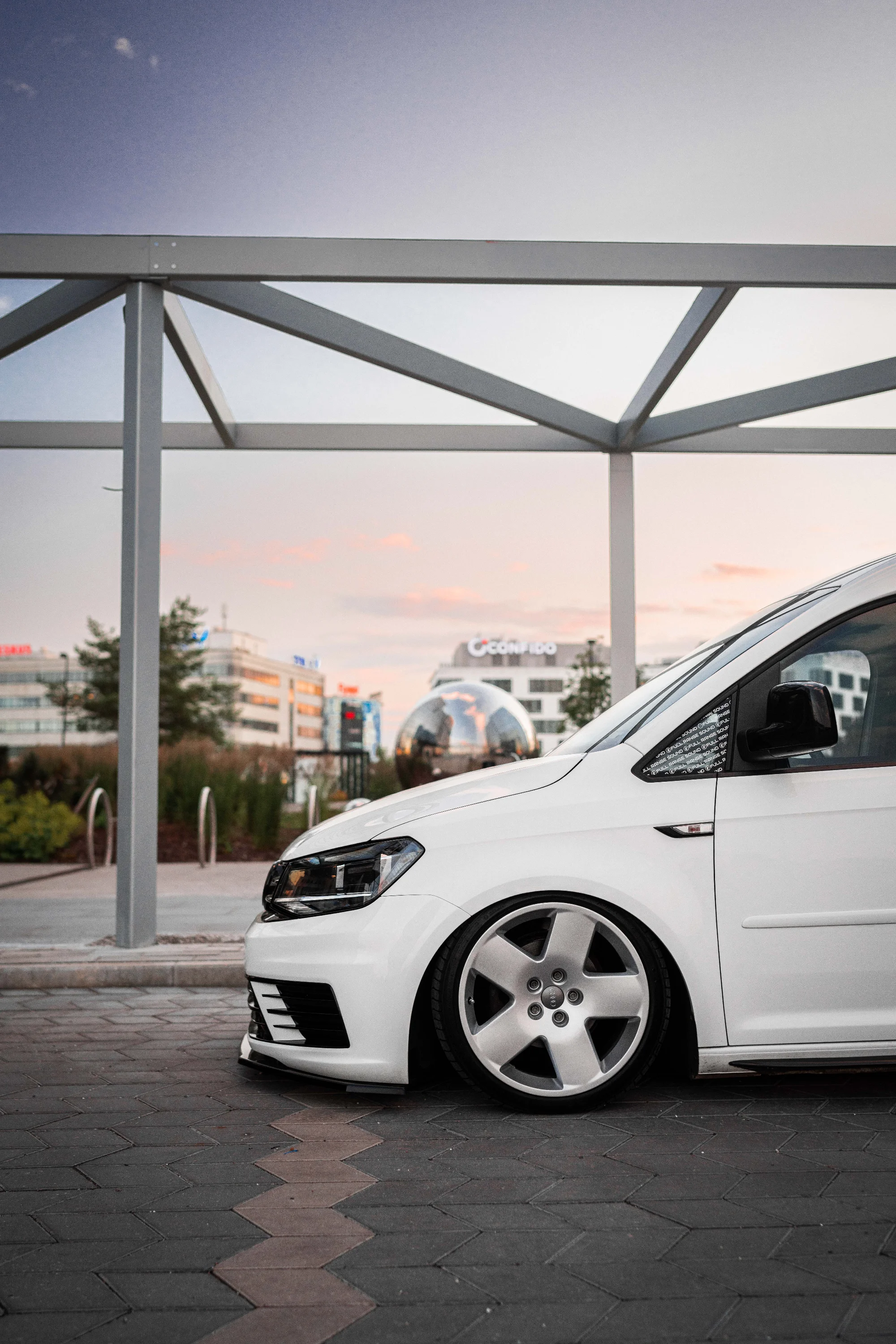 Stanced VW Caddy (@sugar.daddy.caddy) 8