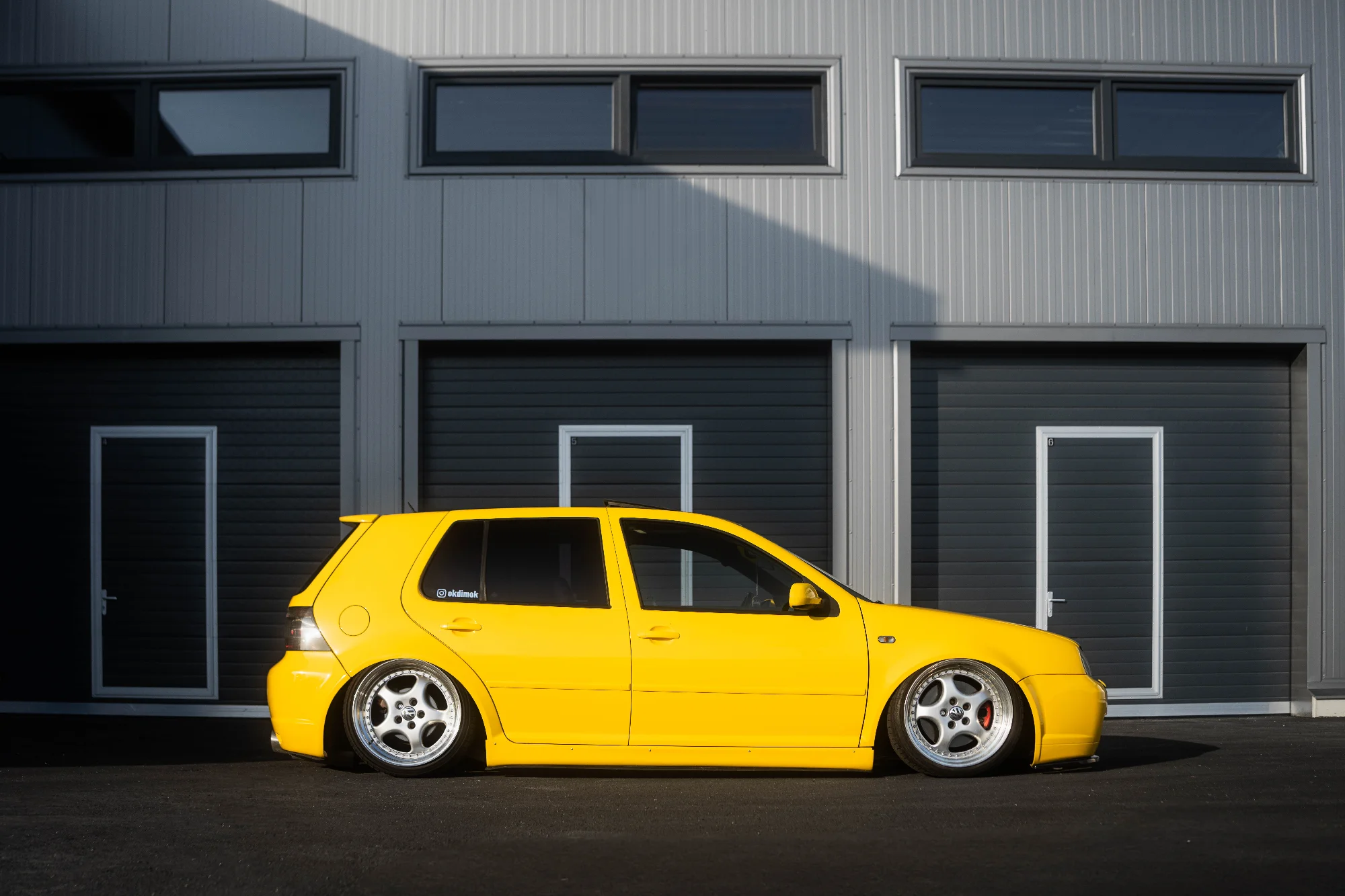 Stanced VW Golf (@Okdimok) 2