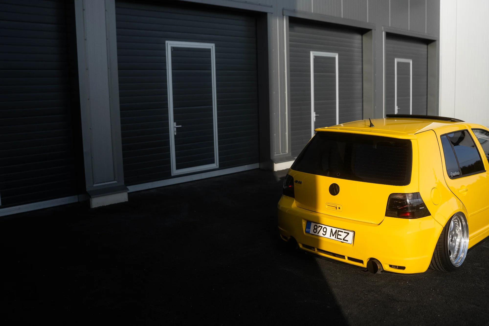 Stanced VW Golf (@Okdimok) 3