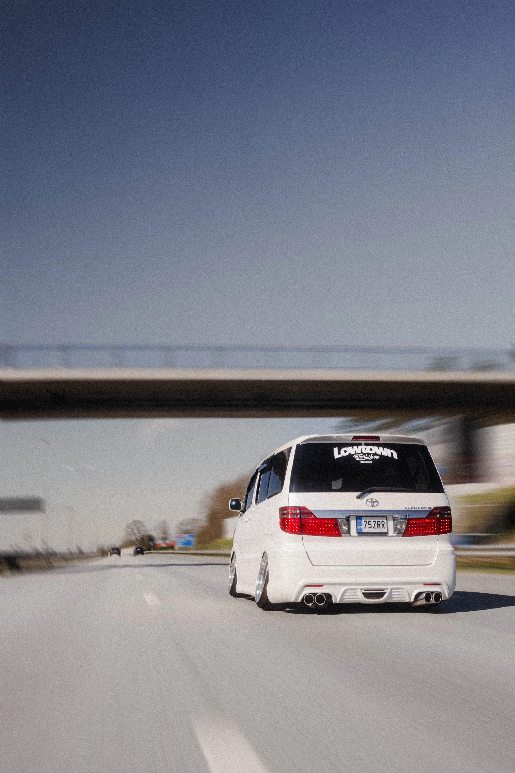 Toyota Alfard (LTWS stanced) 15