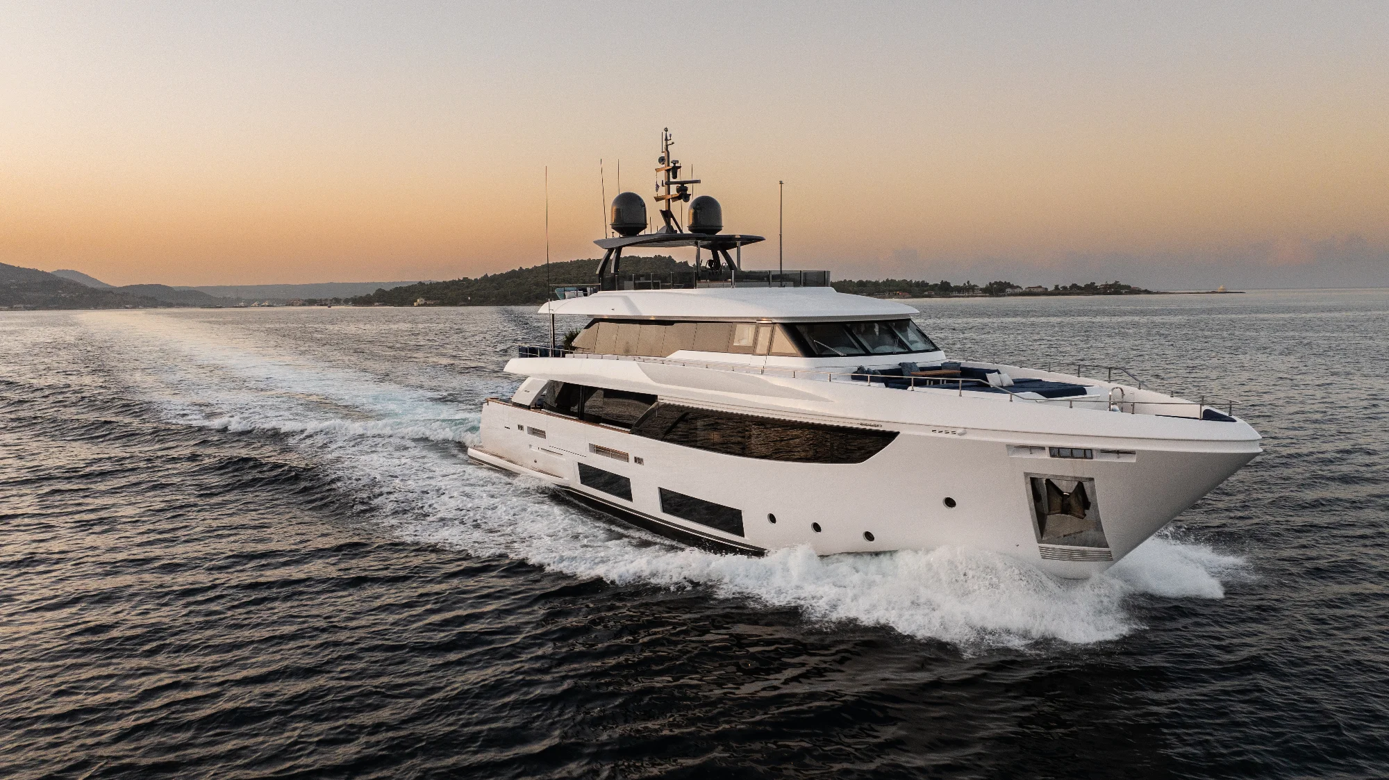 Yacht (Renewal 3) 17