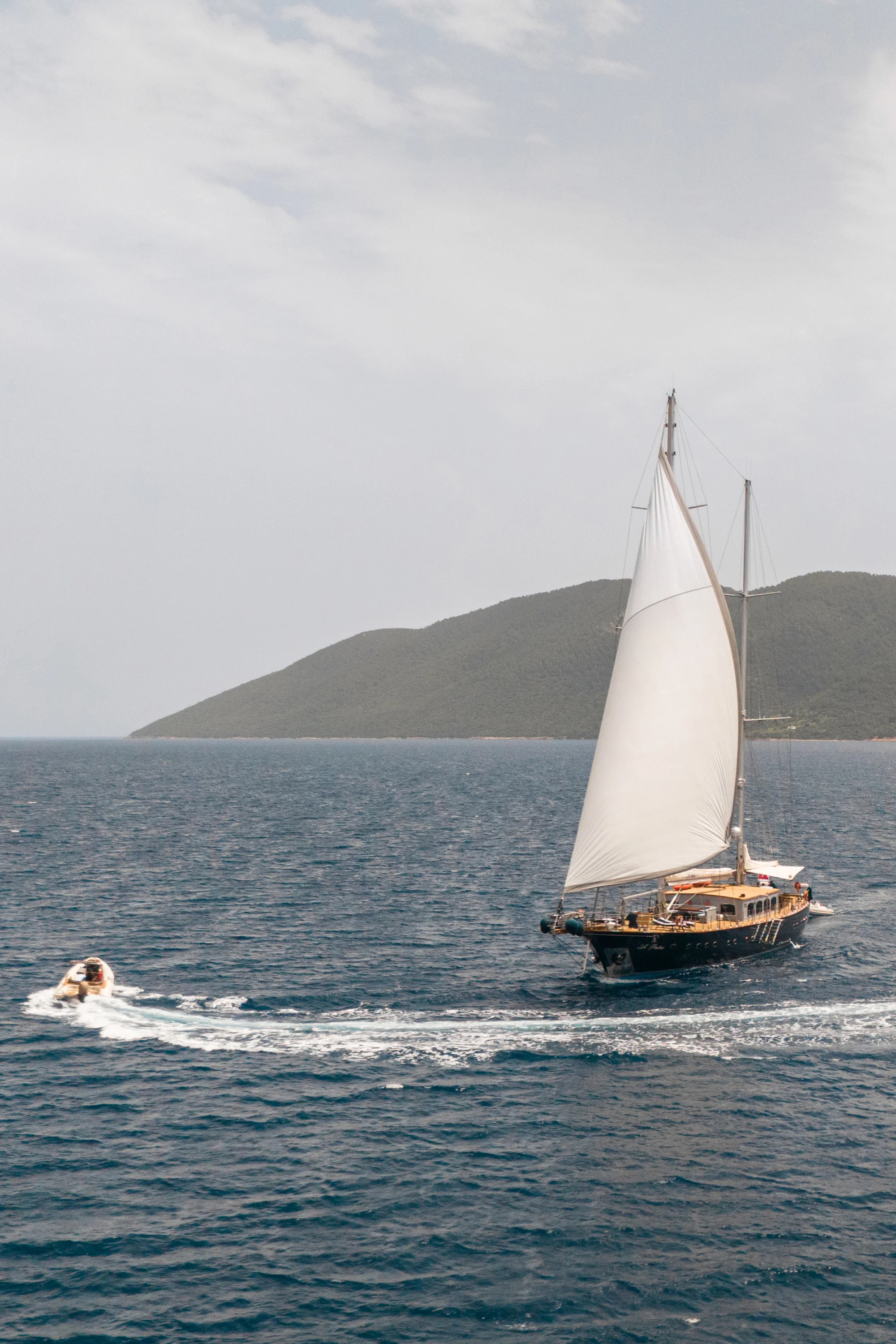 Yacht (Le Pietre)