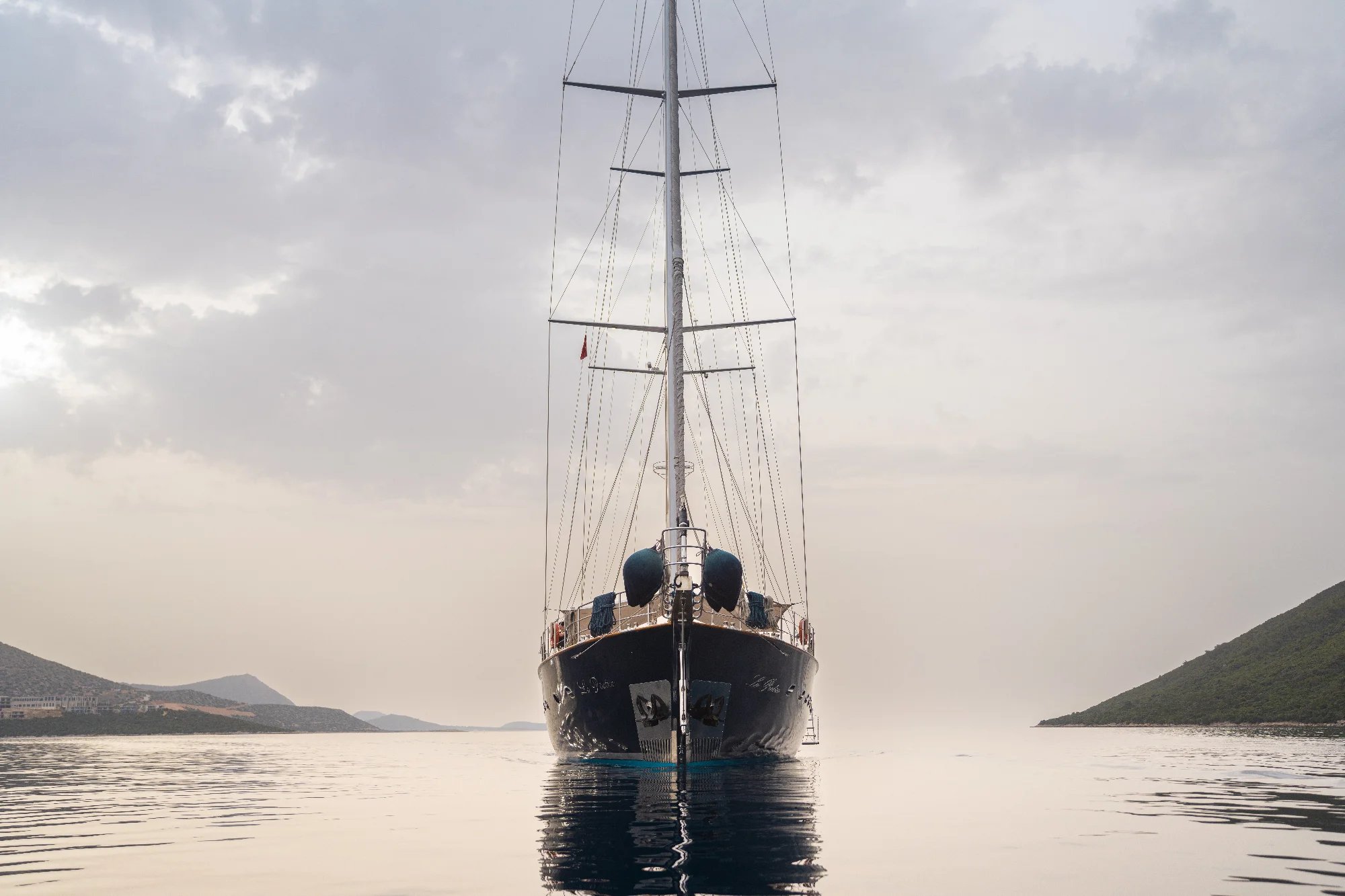 Yacht (Le Pietre) 6