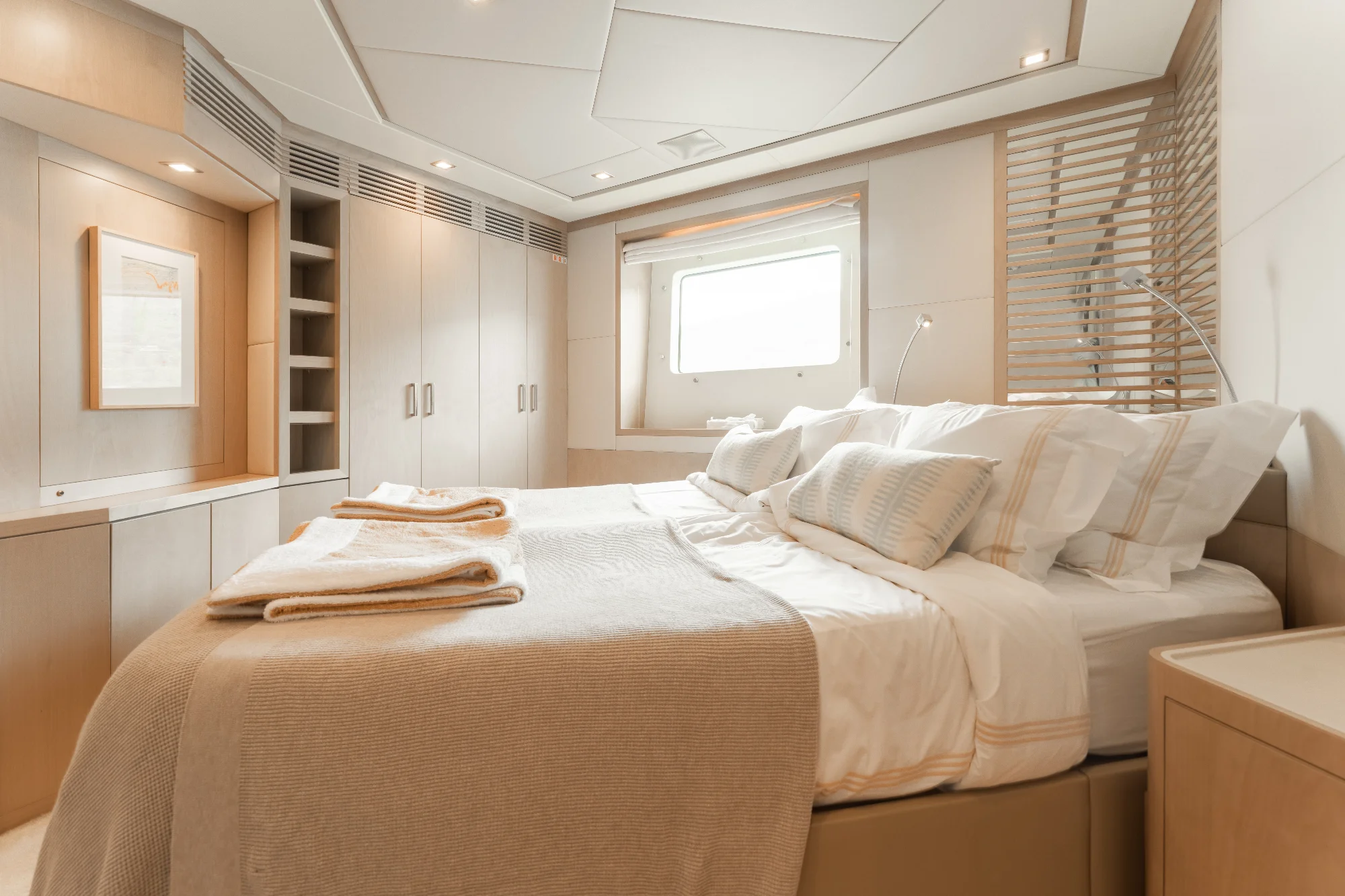 Yacht (Coconuts) 11