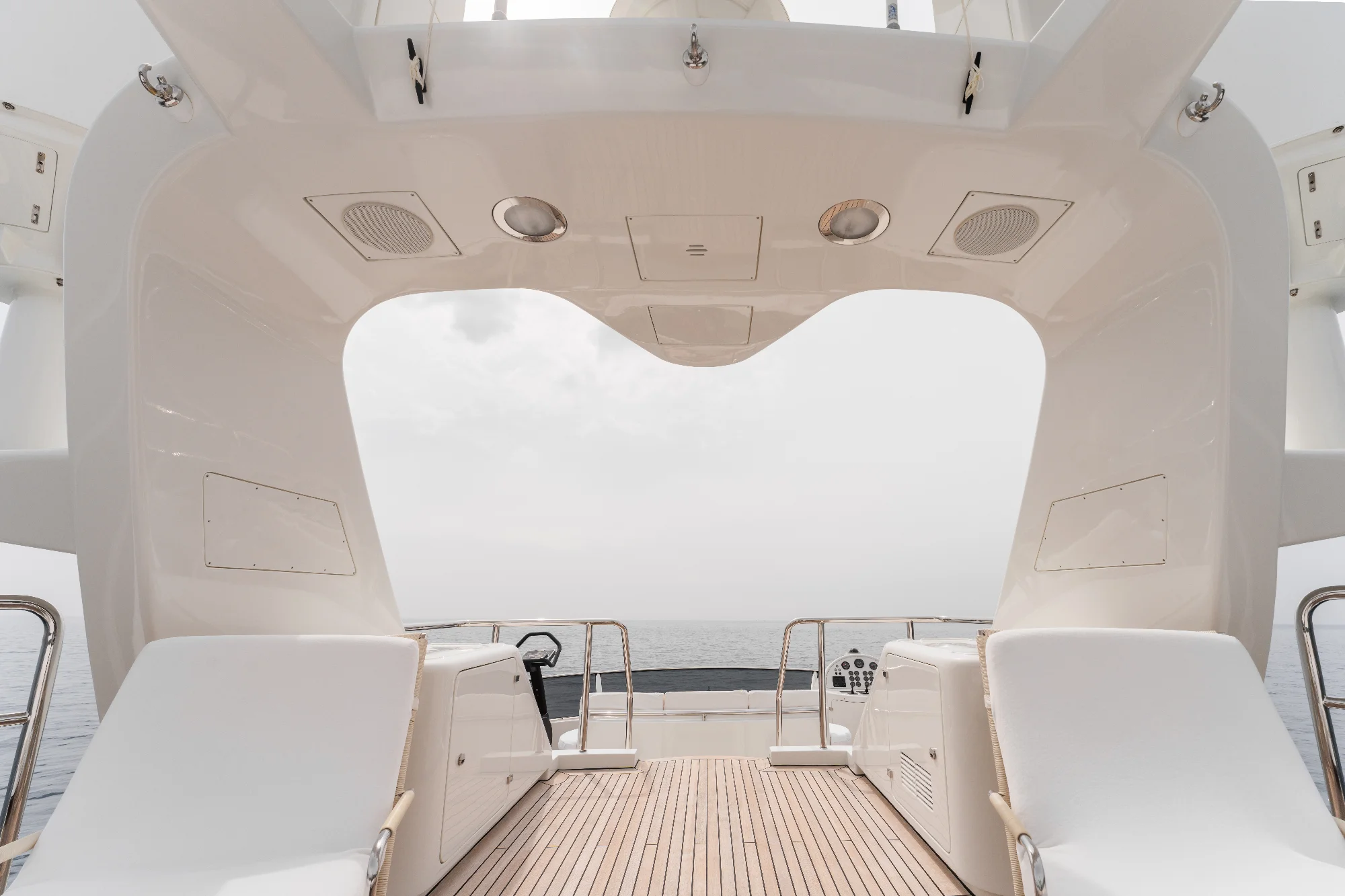 Yacht (Coconuts) 20