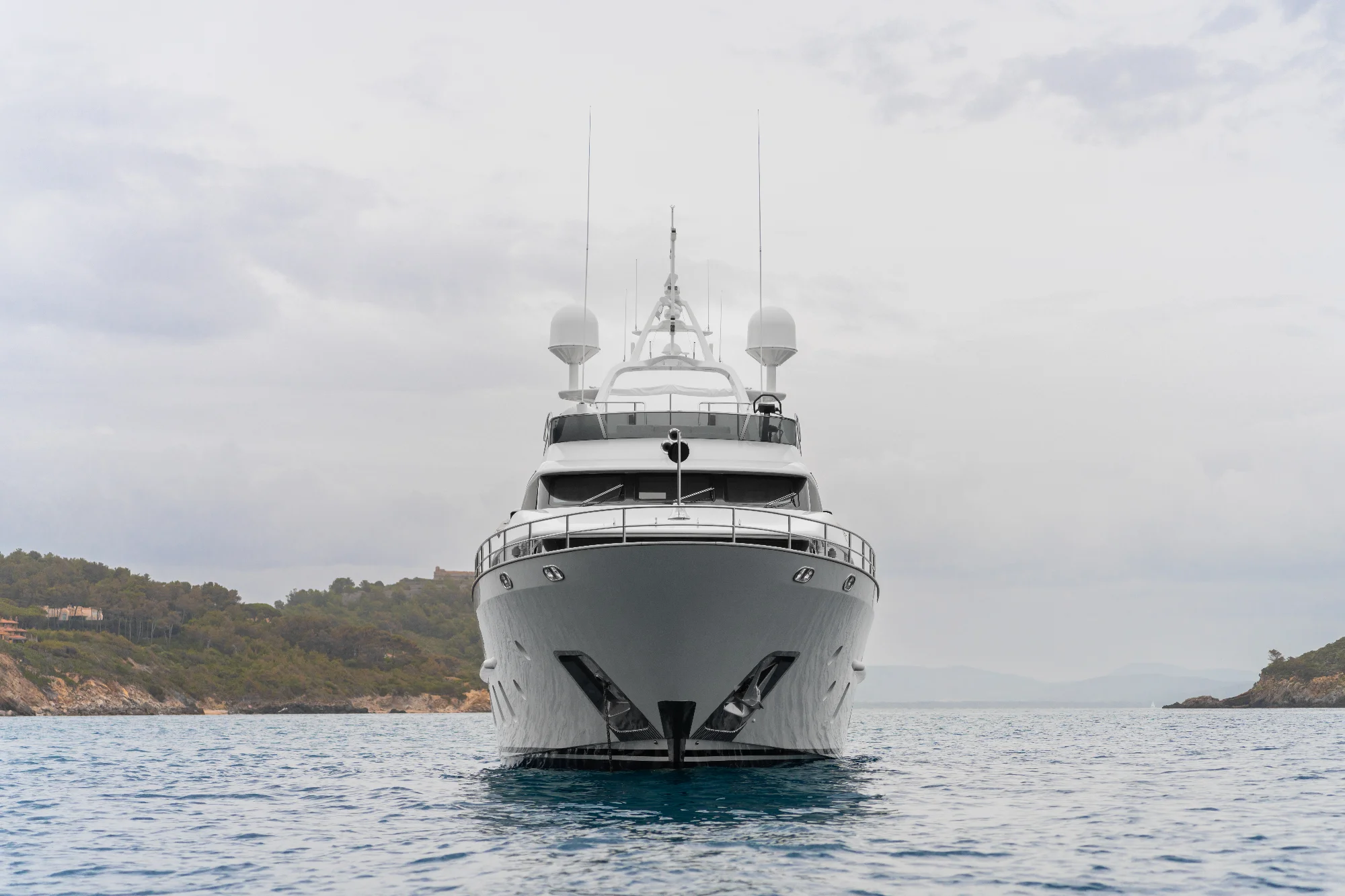 Yacht (Coconuts) 6
