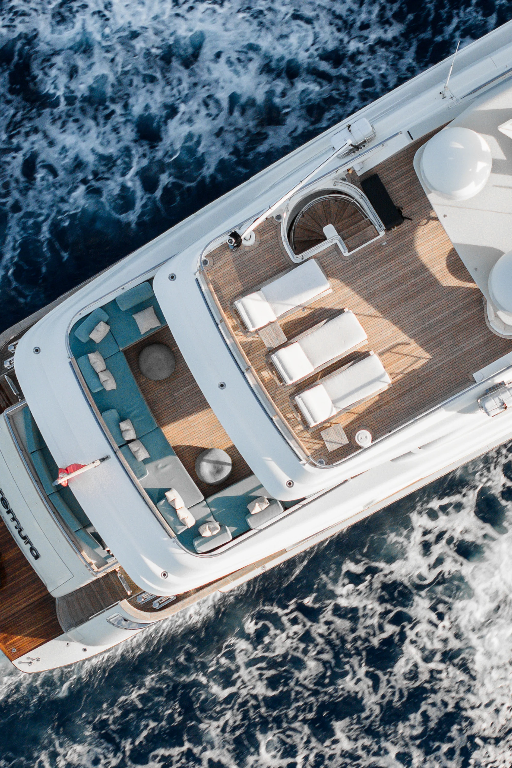 Yacht (Premura)