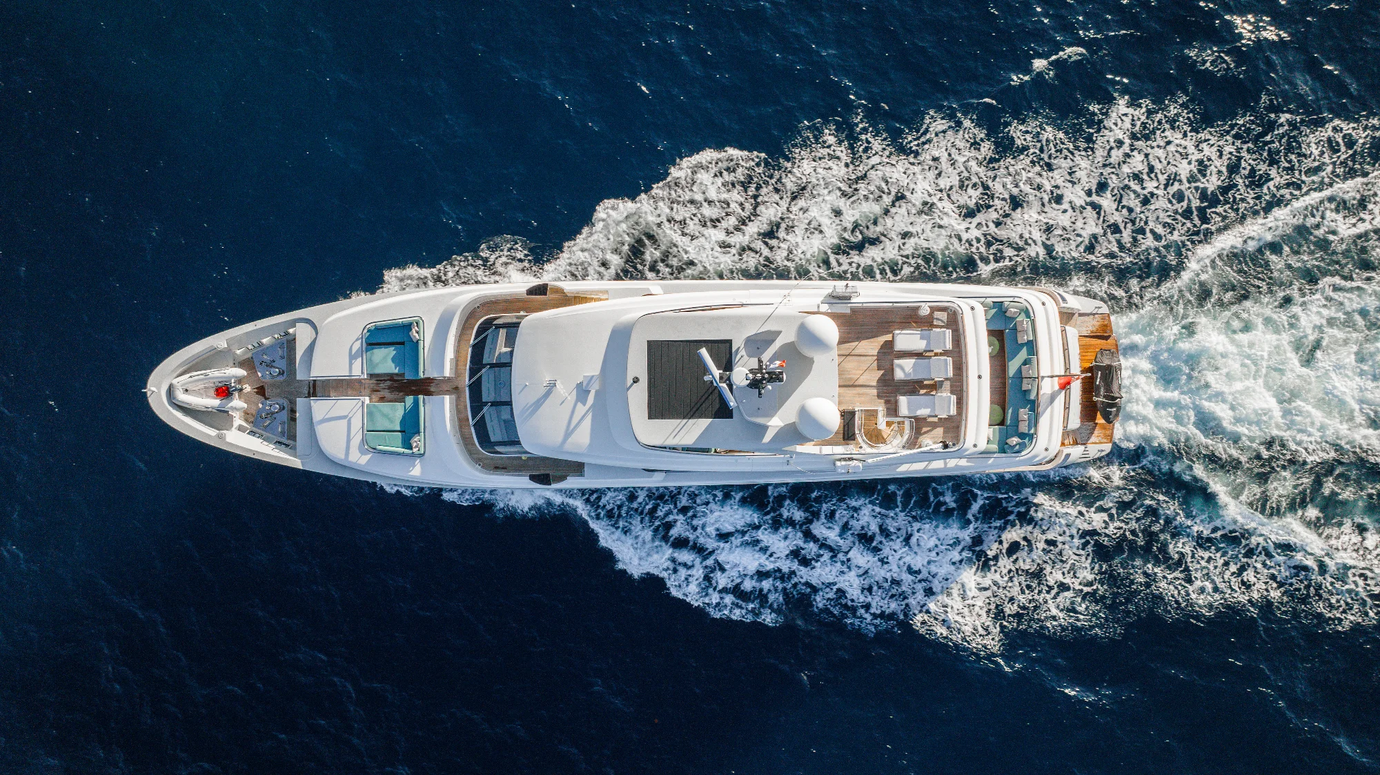 Yacht (Premura) 1