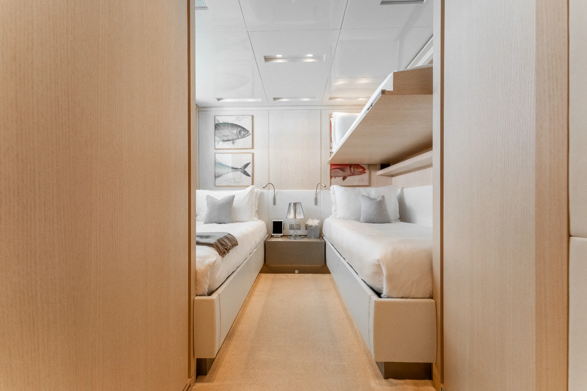 Yacht (Premura) 10