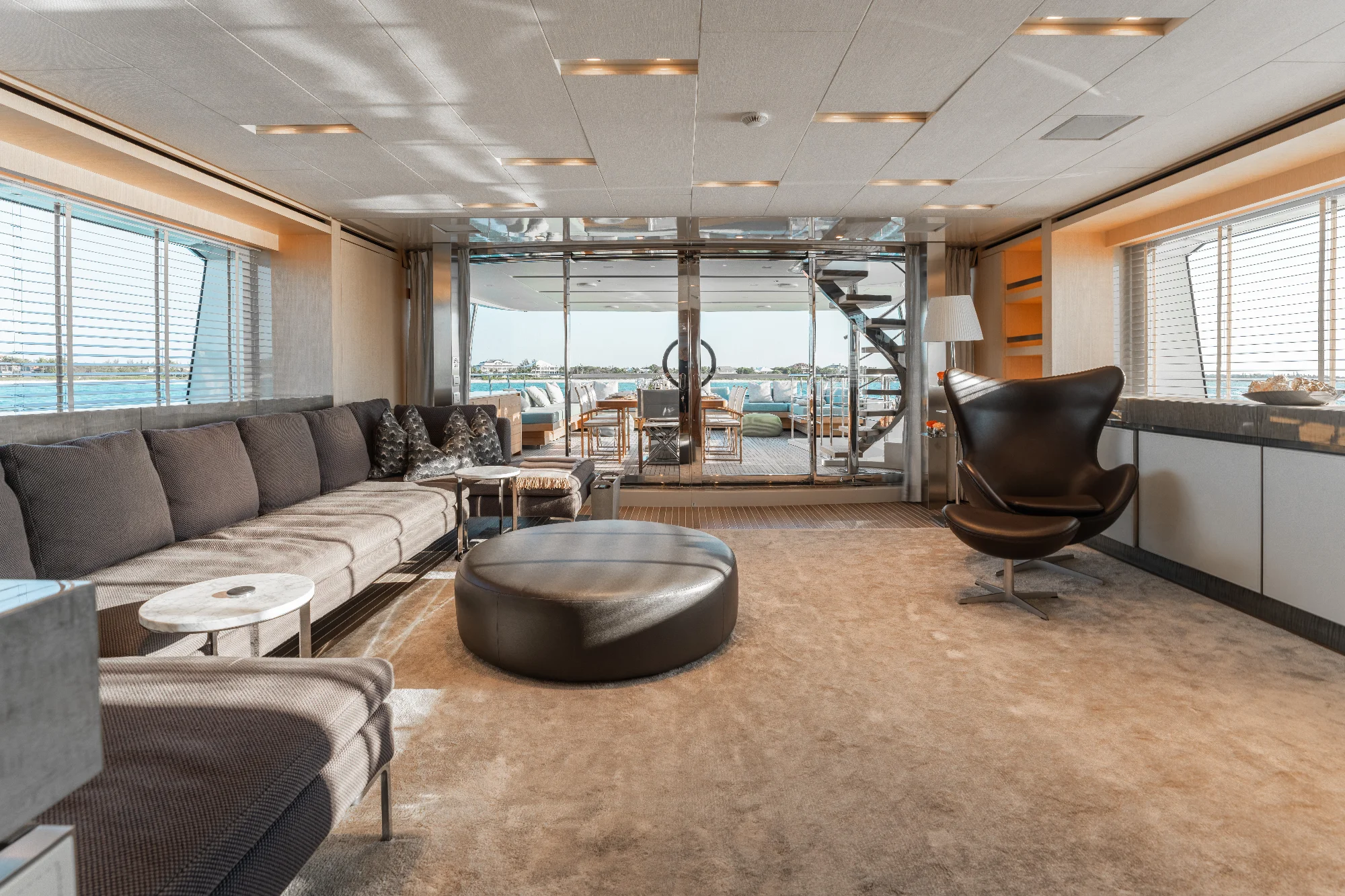 Yacht (Premura) 16