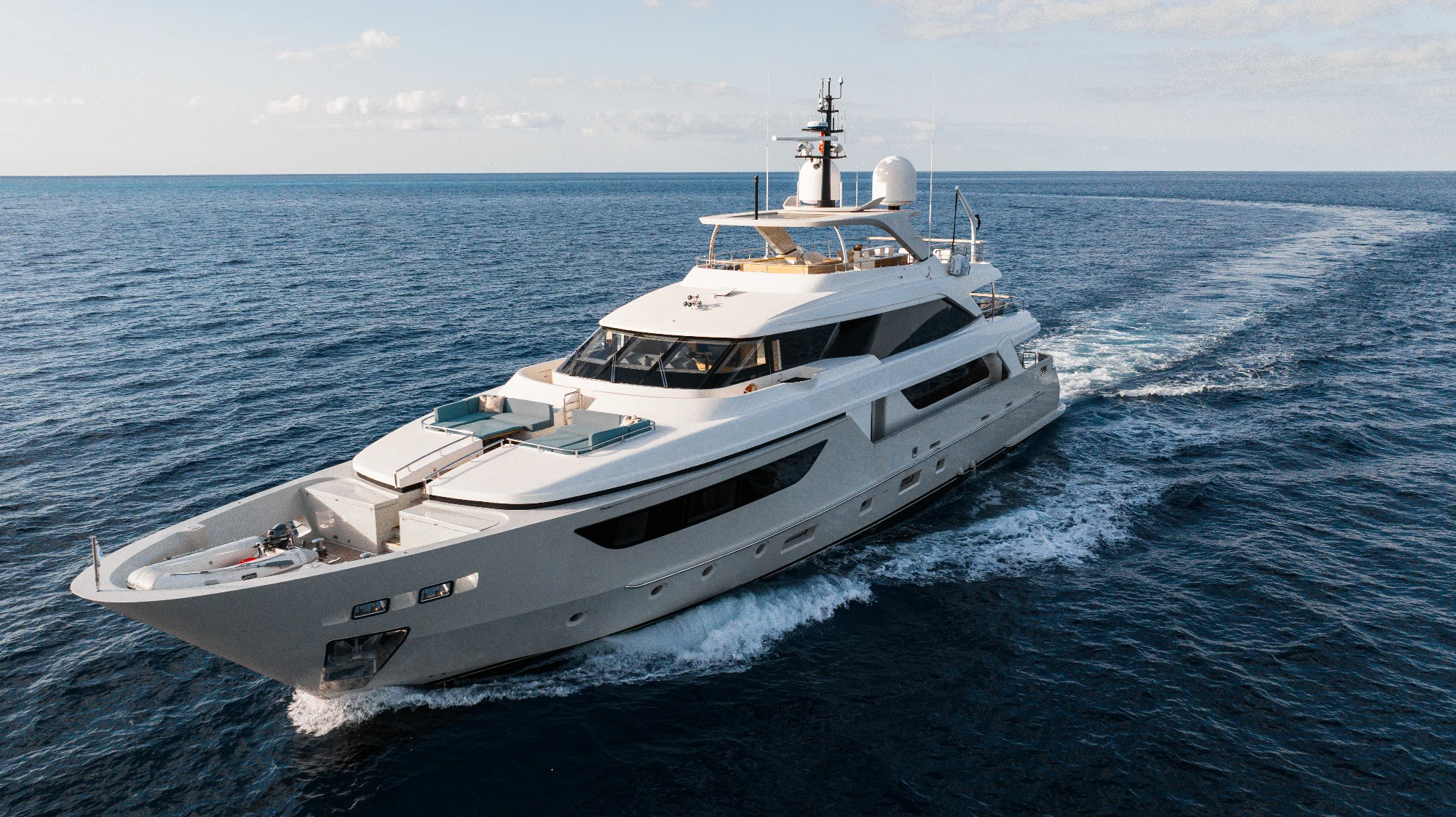 Yacht (Premura) 4