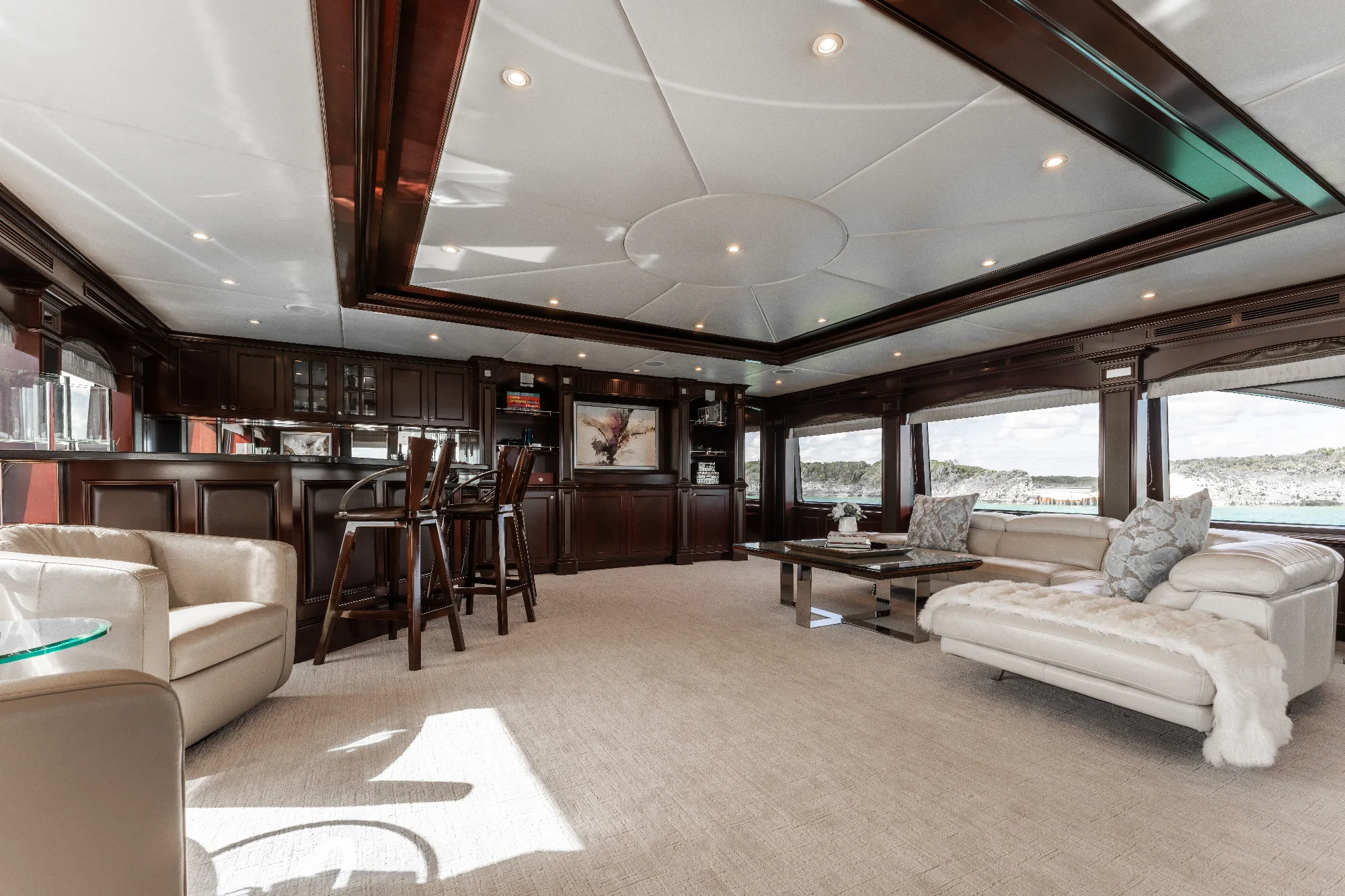 Yacht (Nicole Evelyn) 19