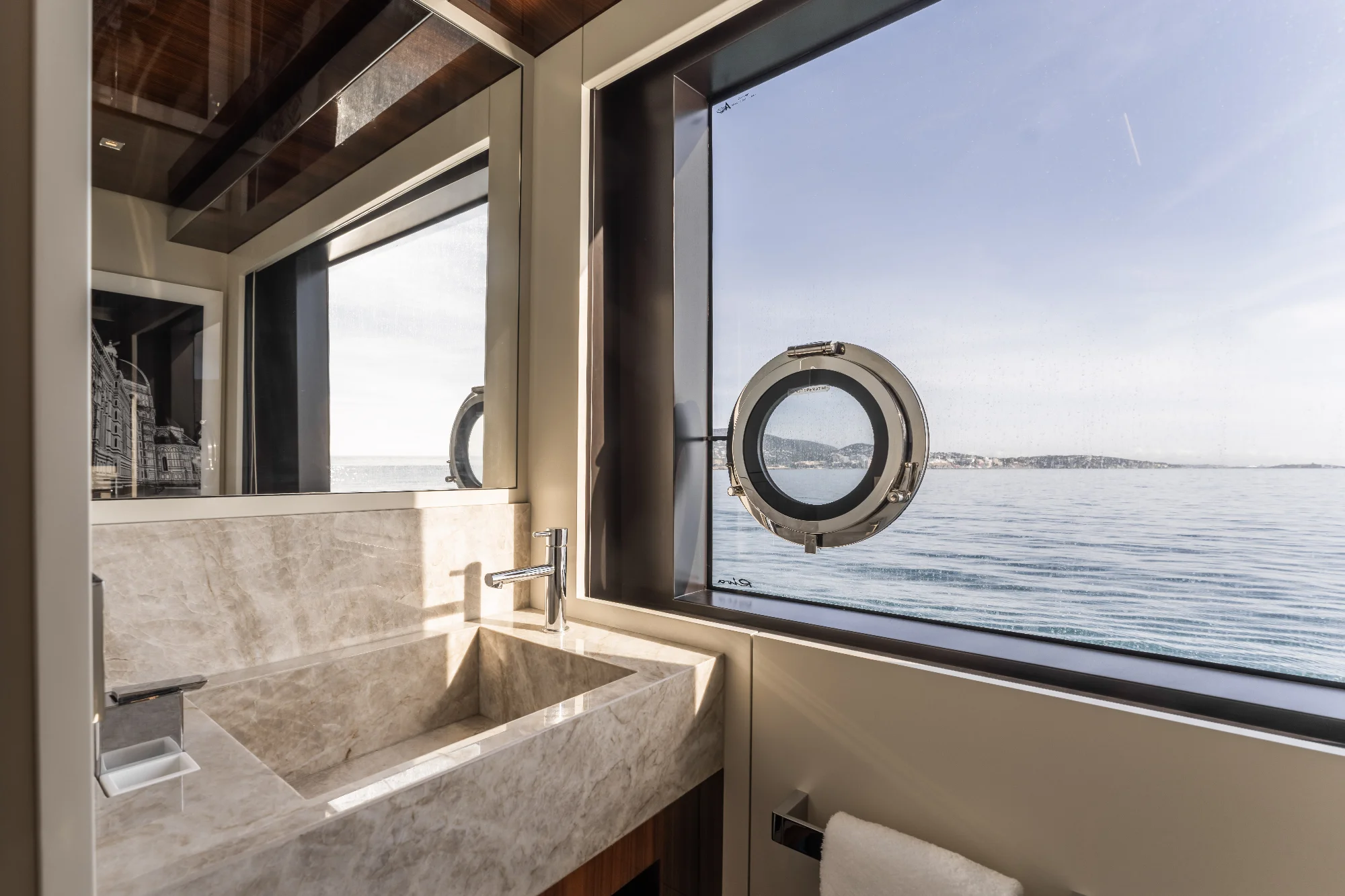 Yacht (ELYSIUM) 15