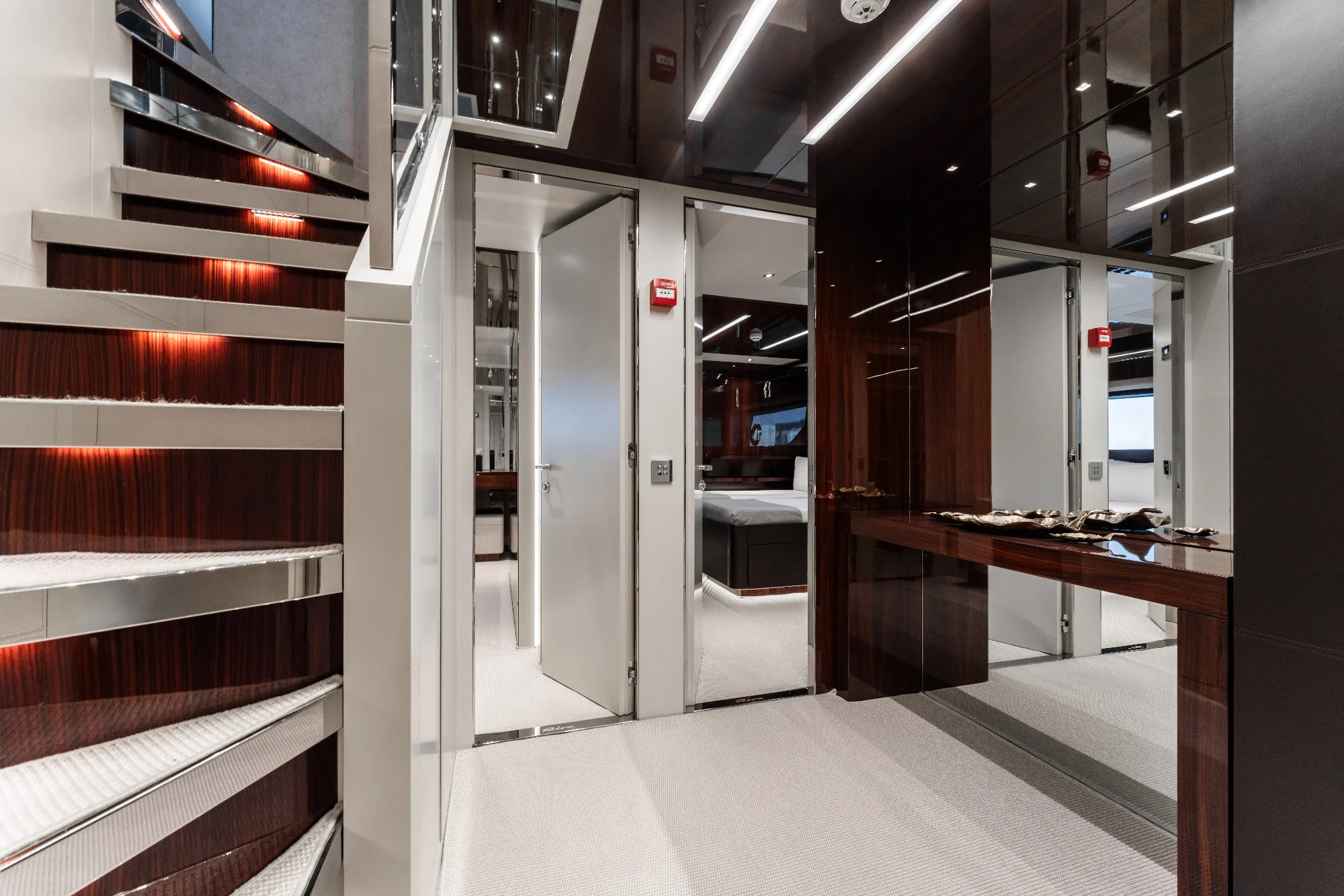 Yacht (ELYSIUM) 16