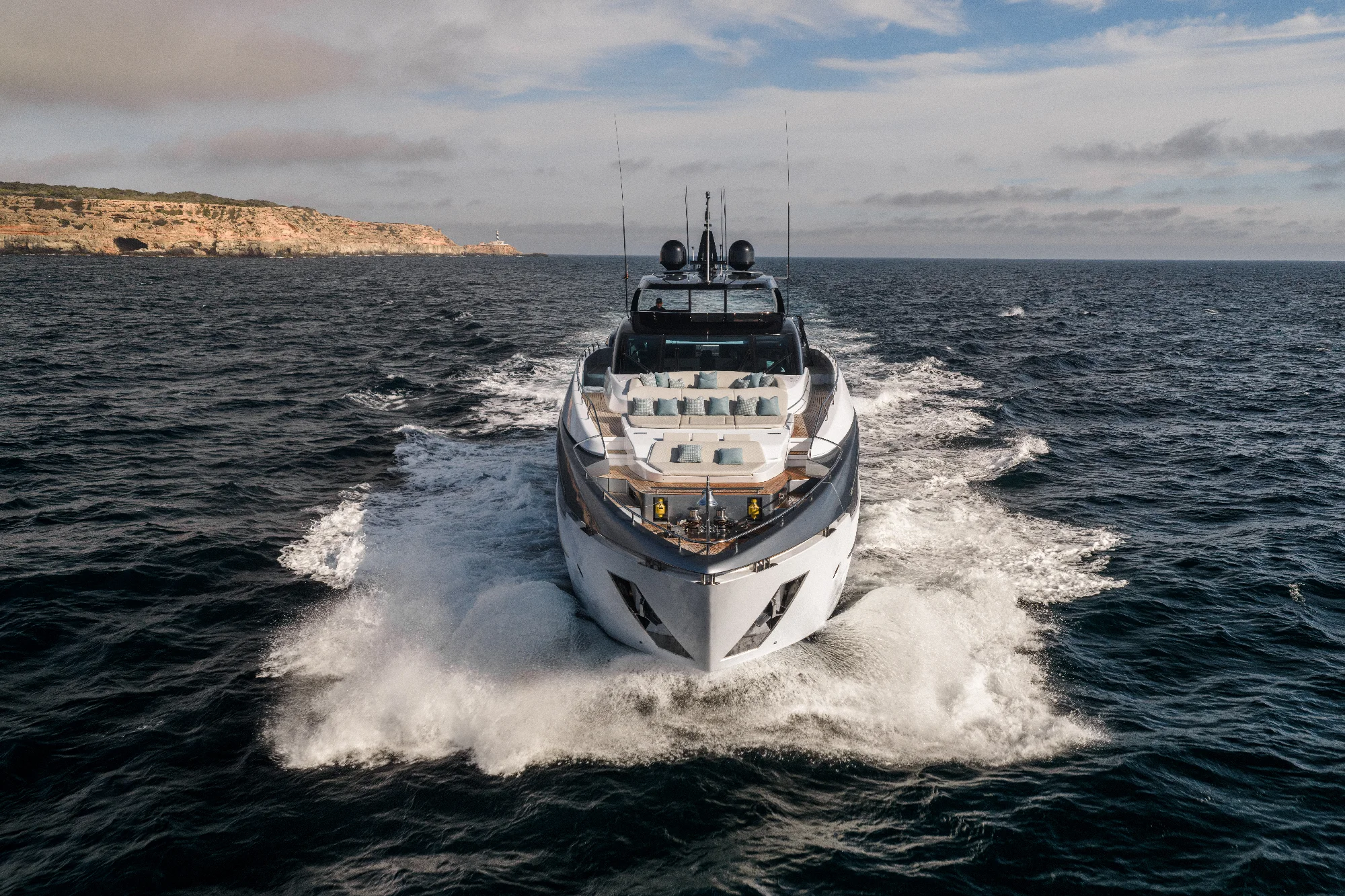 Yacht (ELYSIUM) 3