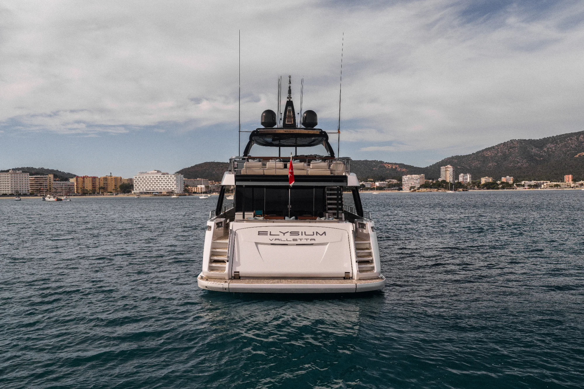 Yacht (ELYSIUM) 4