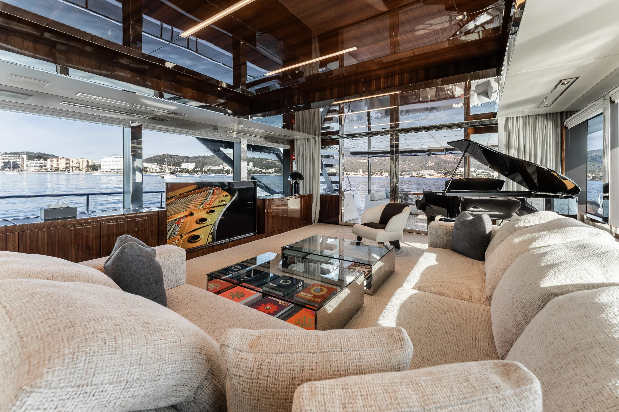 Yacht (ELYSIUM) 5