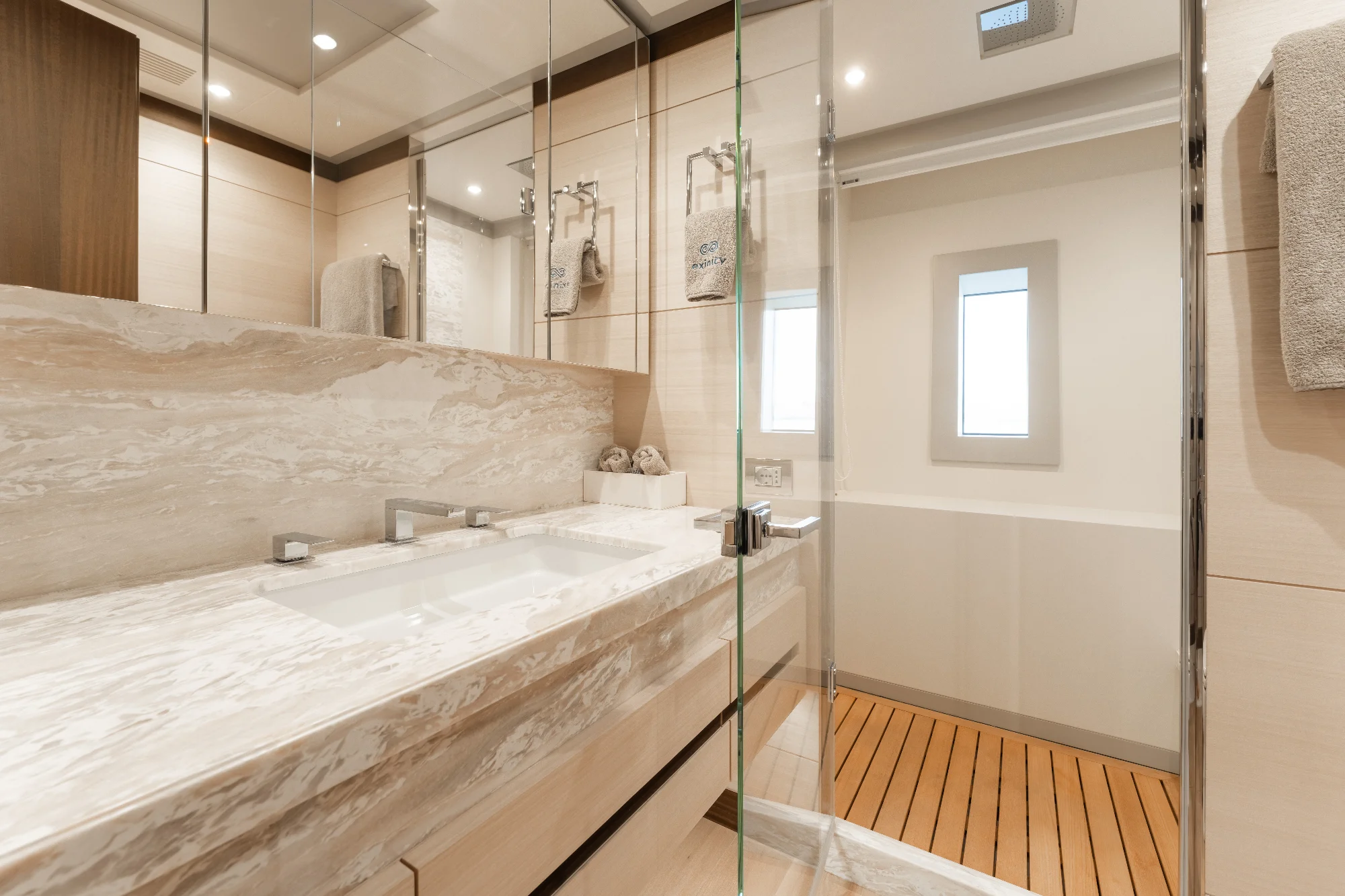 Yacht (Exinity) 13