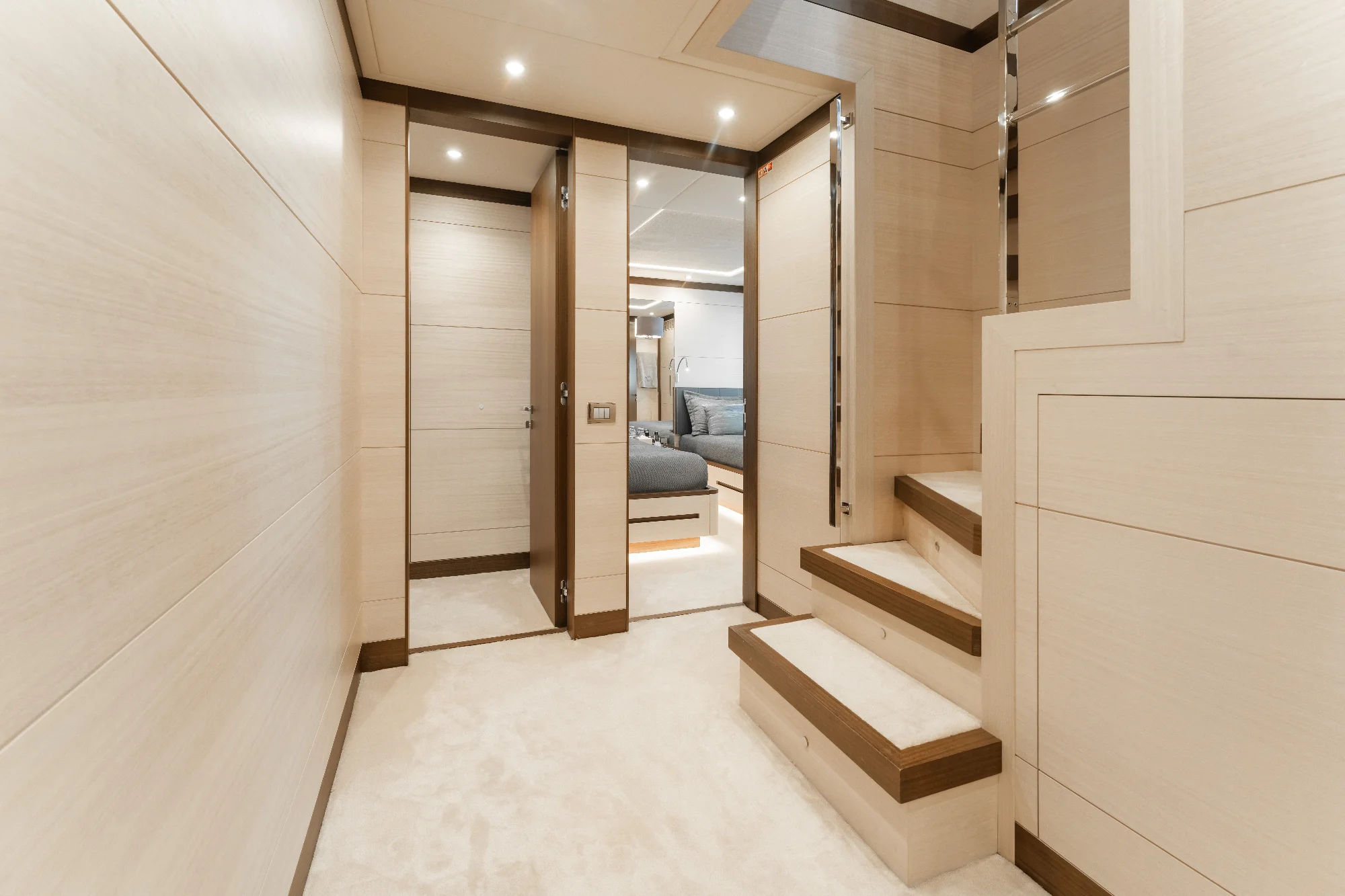 Yacht (Exinity) 15