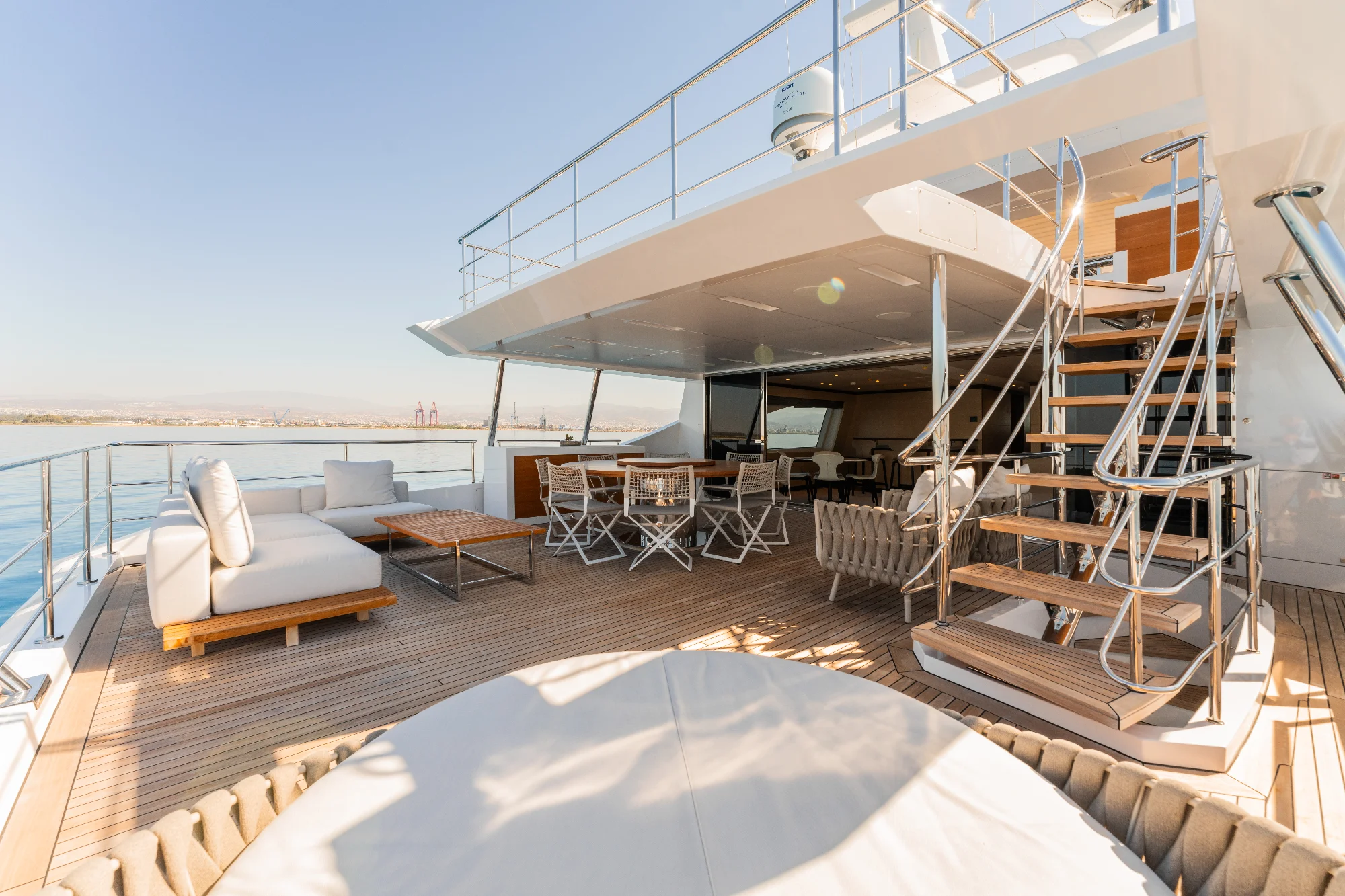 Yacht (Exinity) 22