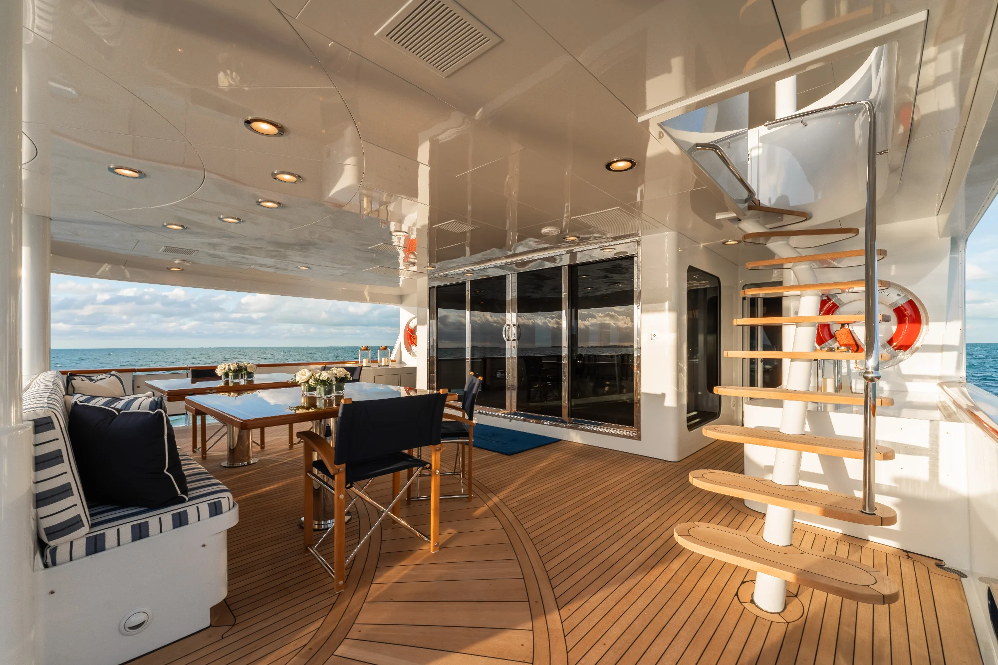 Yacht (SummerDance) 20
