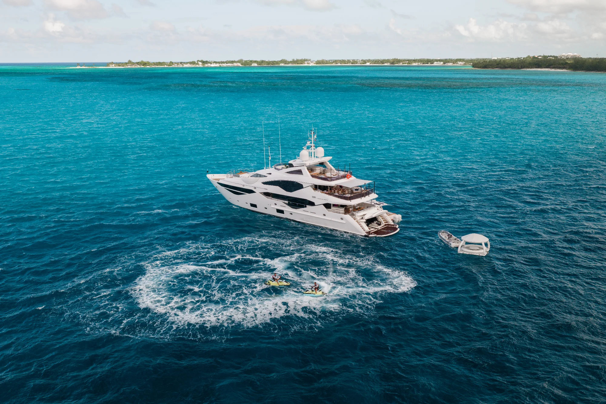 Yacht (CaptainMorgan 3) 19