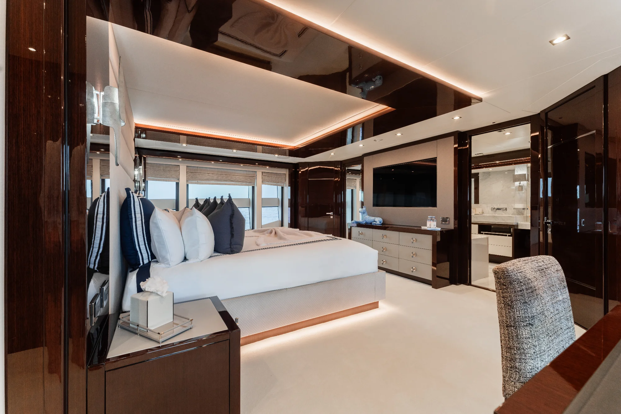 Yacht (CaptainMorgan 3) 22